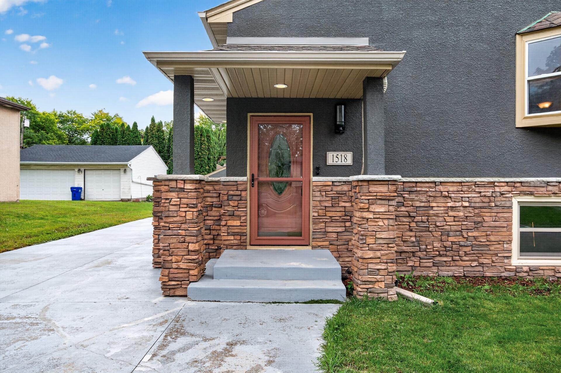 View of Residential Income at 1518 Pacific Street, Saint Paul MN 55106, Saint Paul (4 of 30) - Mike Wilen | Minnesota Team Real Estate