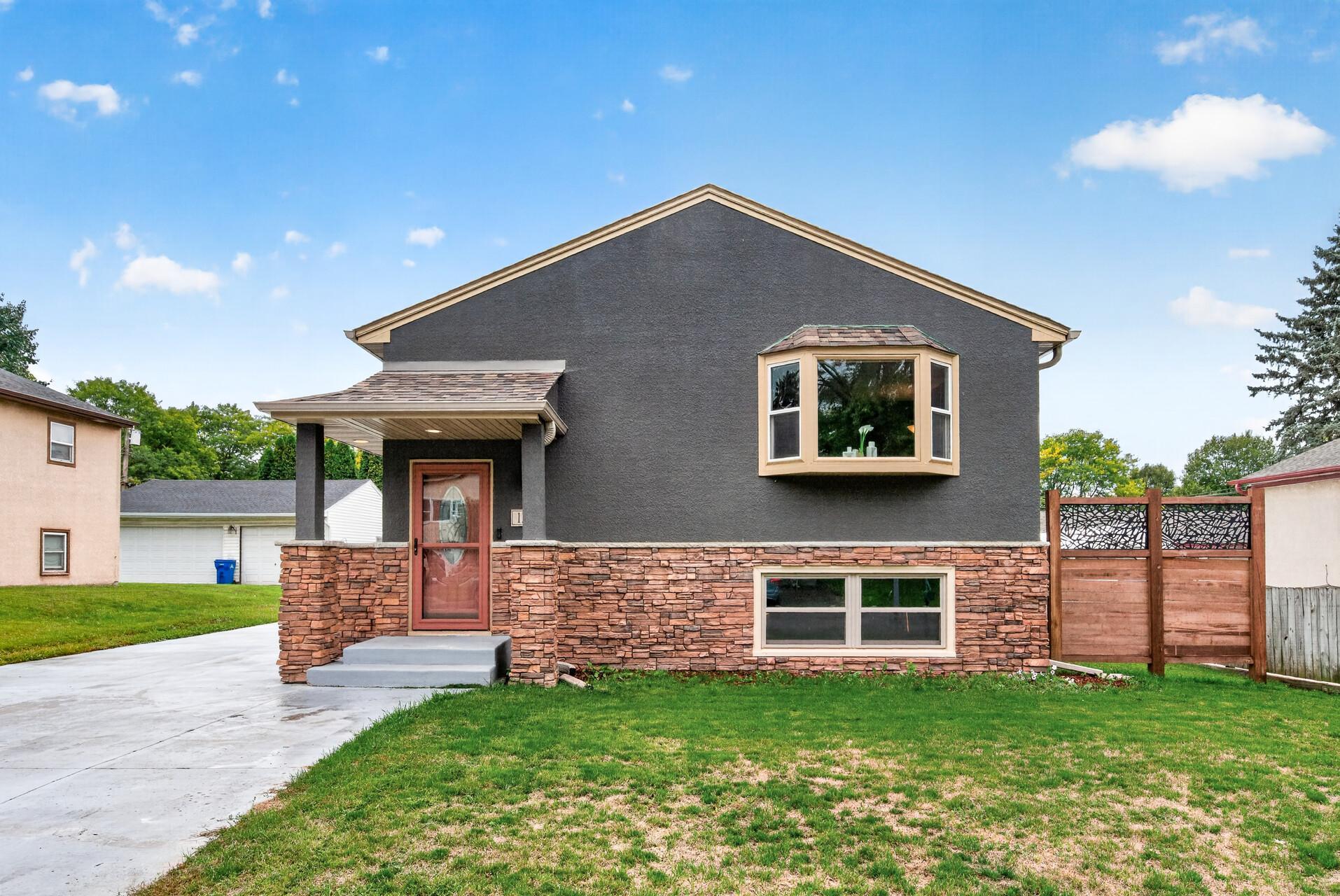 View of Residential Income at 1518 Pacific Street, Saint Paul MN 55106, Saint Paul (3 of 30) - Mike Wilen | Minnesota Team Real Estate