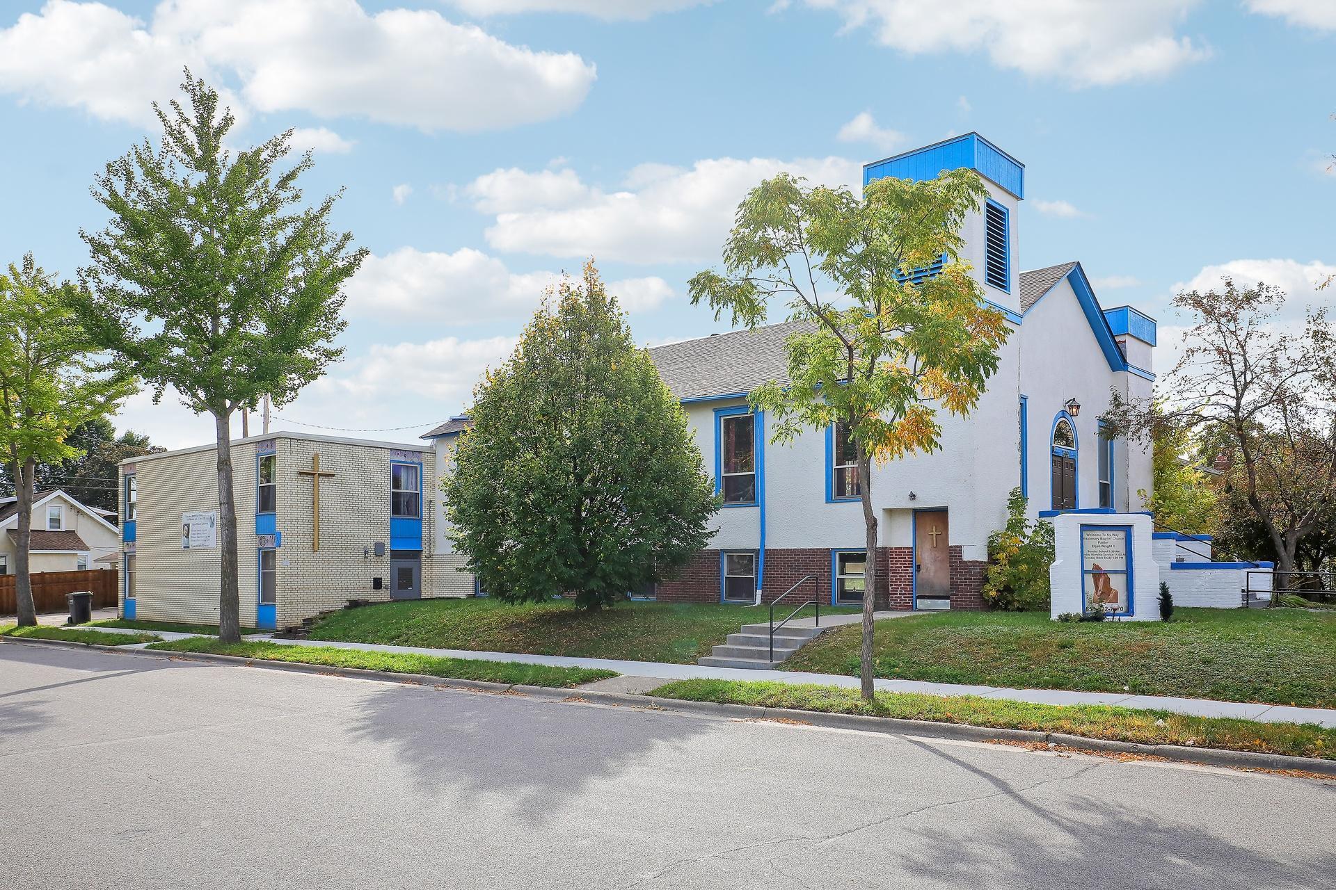 View of Commercial Sale at 1530 Russell Avenue, Minneapolis MN 55411, Minneapolis (5 of 12) - Mike Wilen | Minnesota Team Real Estate