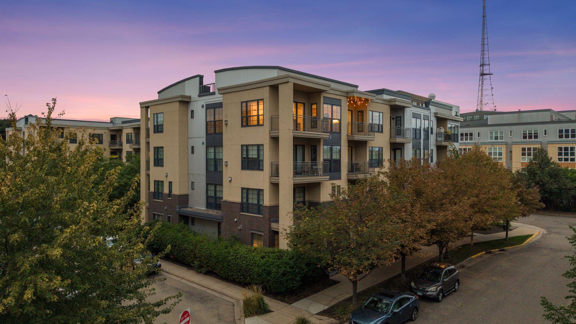 View of Residential at 2566 Ellis Avenue #404, Saint Paul MN 55114, Saint Paul (3 of 38) - Mike Wilen | Minnesota Team Real Estate