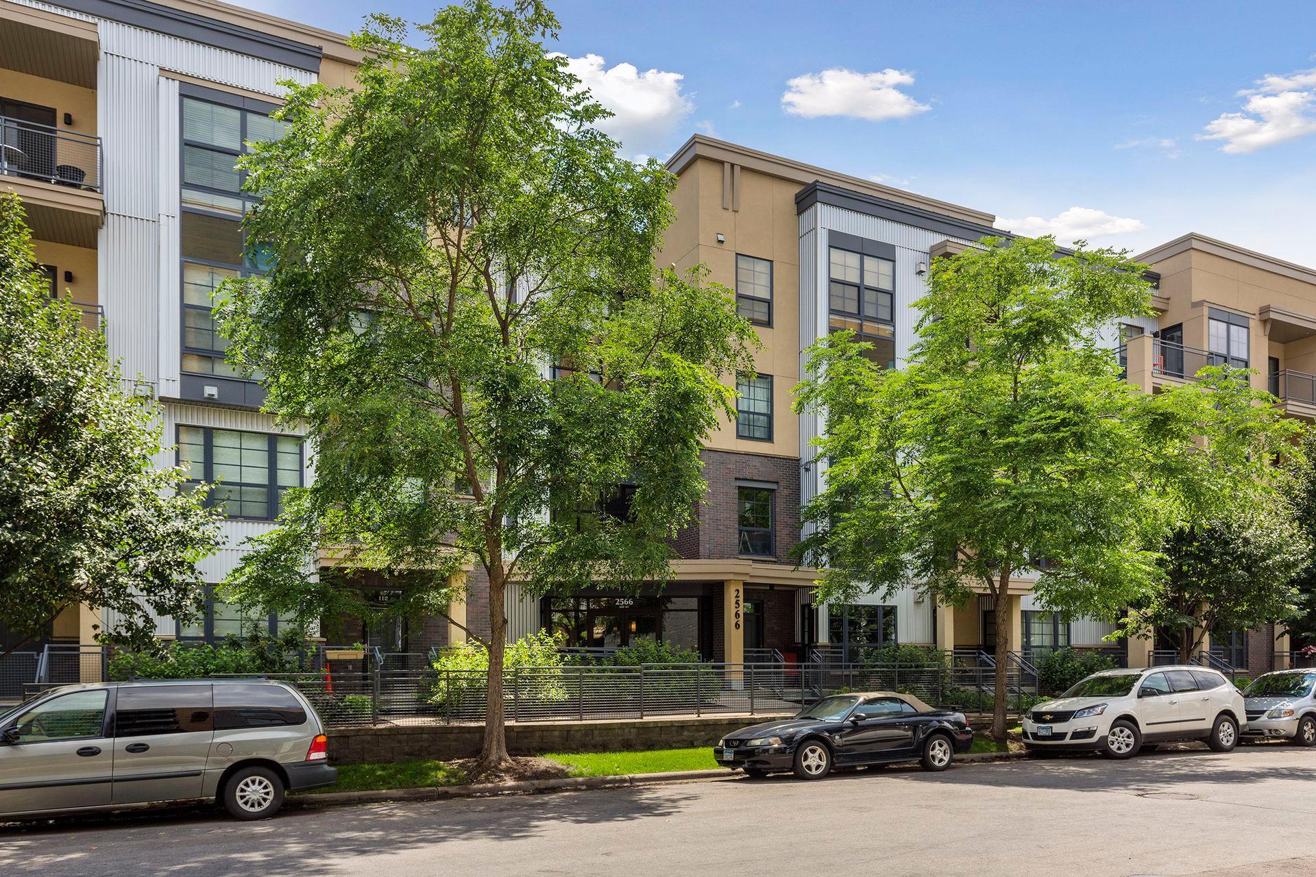 View of Residential at 2566 Ellis Avenue #404, Saint Paul MN 55114, Saint Paul (5 of 38) - Mike Wilen | Minnesota Team Real Estate