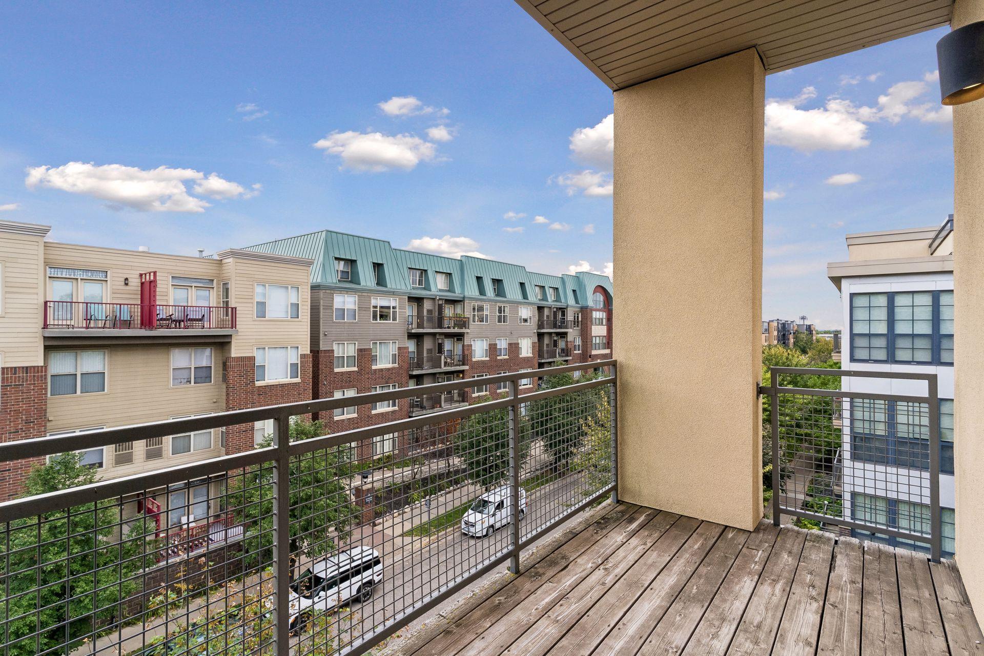 View of Residential at 2566 Ellis Avenue #404, Saint Paul MN 55114, Saint Paul (19 of 38) - Mike Wilen | Minnesota Team Real Estate