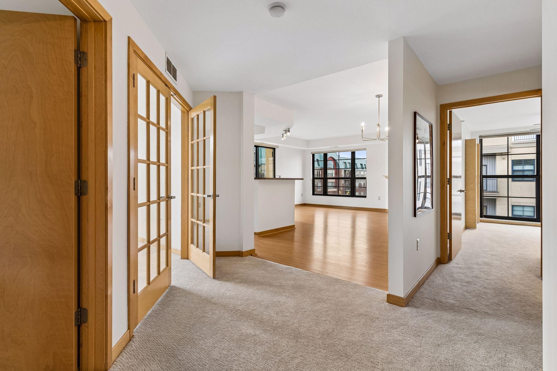 View of Residential at 2566 Ellis Avenue #404, Saint Paul MN 55114, Saint Paul (9 of 38) - Mike Wilen | Minnesota Team Real Estate