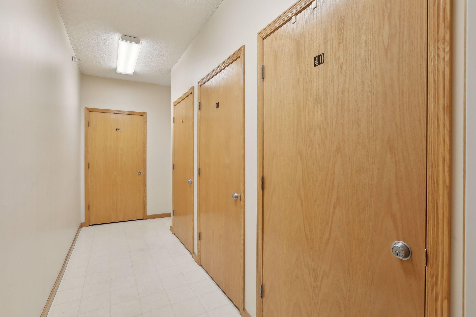 View of Residential at 2566 Ellis Avenue #404, Saint Paul MN 55114, Saint Paul (37 of 38) - Mike Wilen | Minnesota Team Real Estate