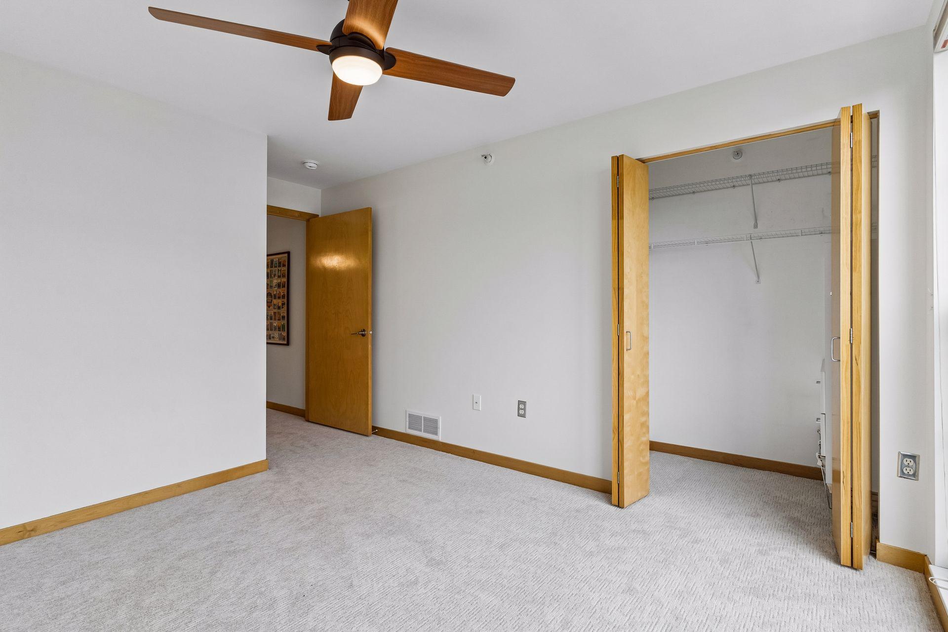 View of Residential at 2566 Ellis Avenue #404, Saint Paul MN 55114, Saint Paul (31 of 38) - Mike Wilen | Minnesota Team Real Estate