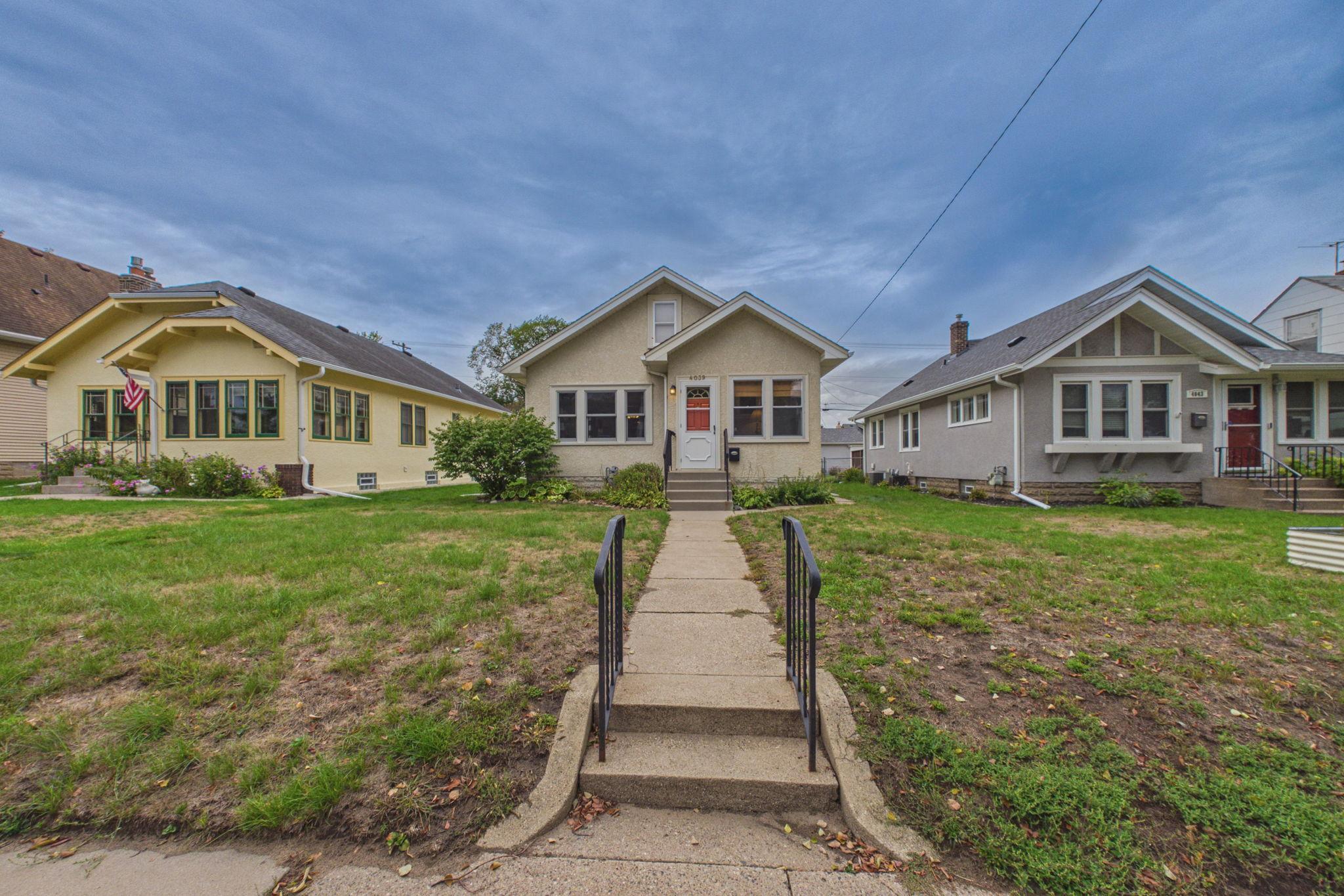 View of Residential at 4039 Russell Avenue, Minneapolis MN 55412, Minneapolis (24 of 25) - Mike Wilen | Minnesota Team Real Estate