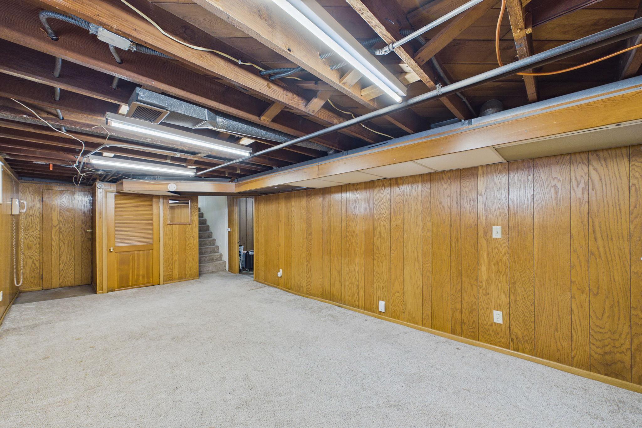 View of Residential at 4039 Russell Avenue, Minneapolis MN 55412, Minneapolis (20 of 25) - Mike Wilen | Minnesota Team Real Estate