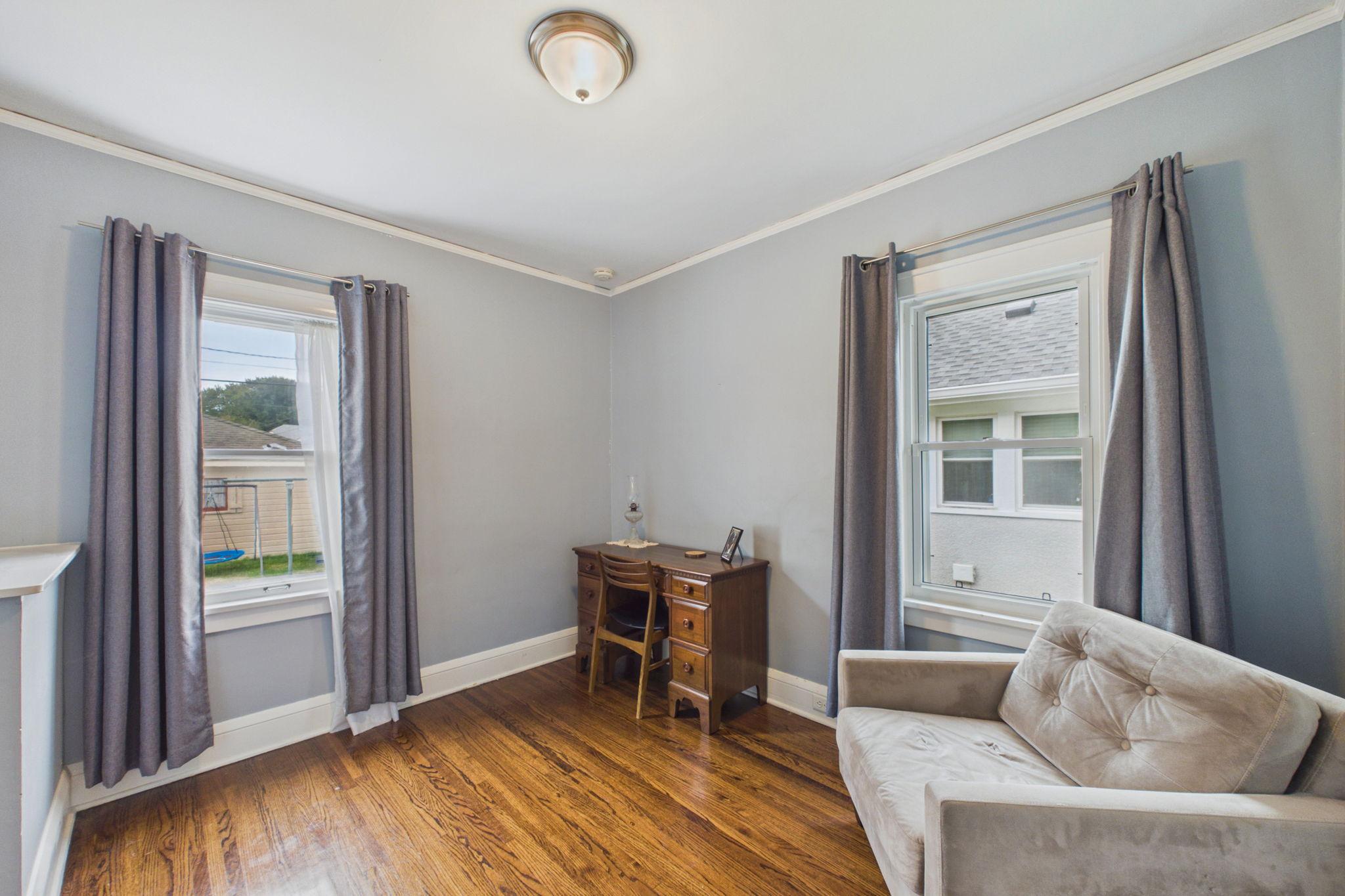 View of Residential at 4039 Russell Avenue, Minneapolis MN 55412, Minneapolis (14 of 25) - Mike Wilen | Minnesota Team Real Estate
