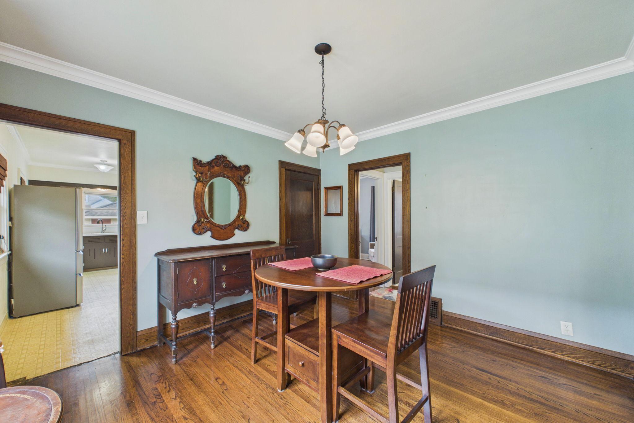 View of Residential at 4039 Russell Avenue, Minneapolis MN 55412, Minneapolis (7 of 25) - Mike Wilen | Minnesota Team Real Estate
