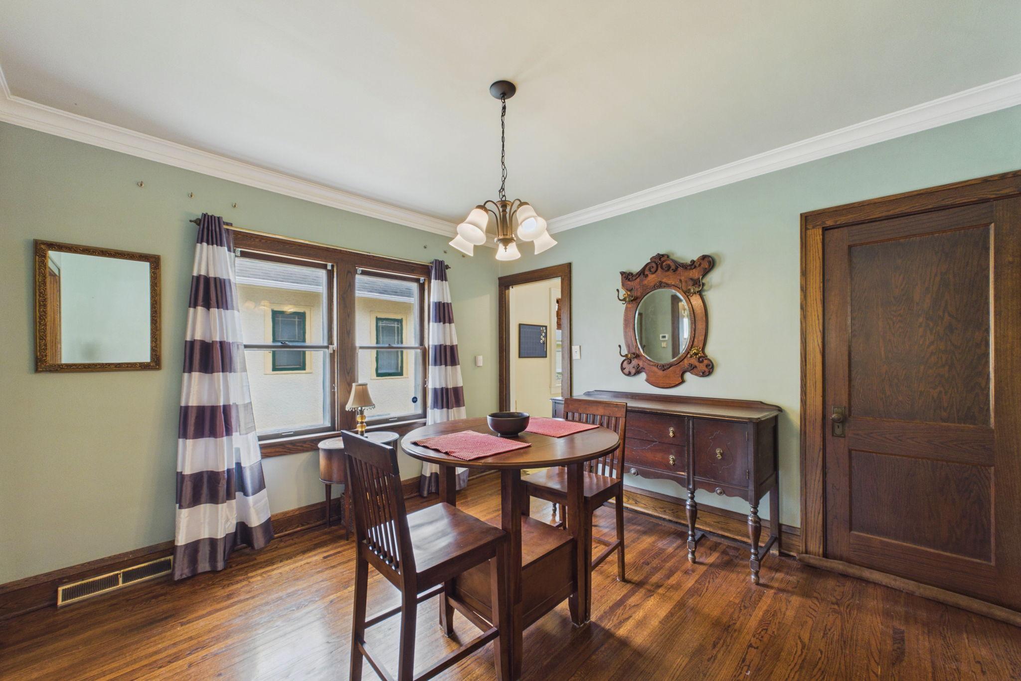 View of Residential at 4039 Russell Avenue, Minneapolis MN 55412, Minneapolis (6 of 25) - Mike Wilen | Minnesota Team Real Estate