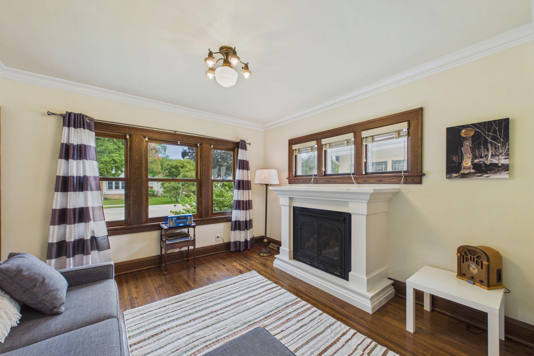 View of Residential at 4039 Russell Avenue, Minneapolis MN 55412, Minneapolis (2 of 25) - Mike Wilen | Minnesota Team Real Estate