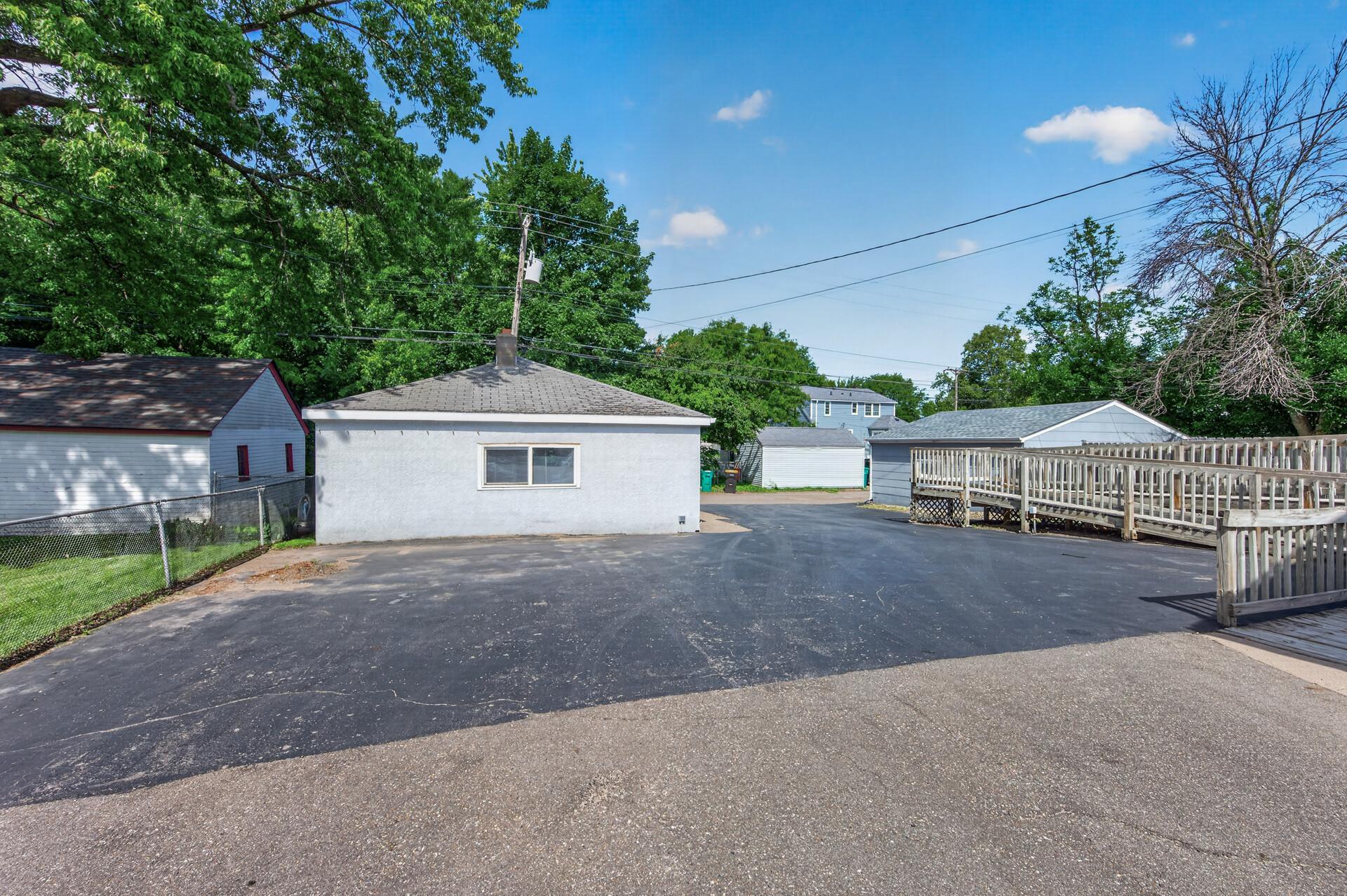 View of Commercial Sale at 1069 Robert Street, West Saint Paul MN 55118, West Saint Paul (44 of 44) - Mike Wilen | Minnesota Team Real Estate