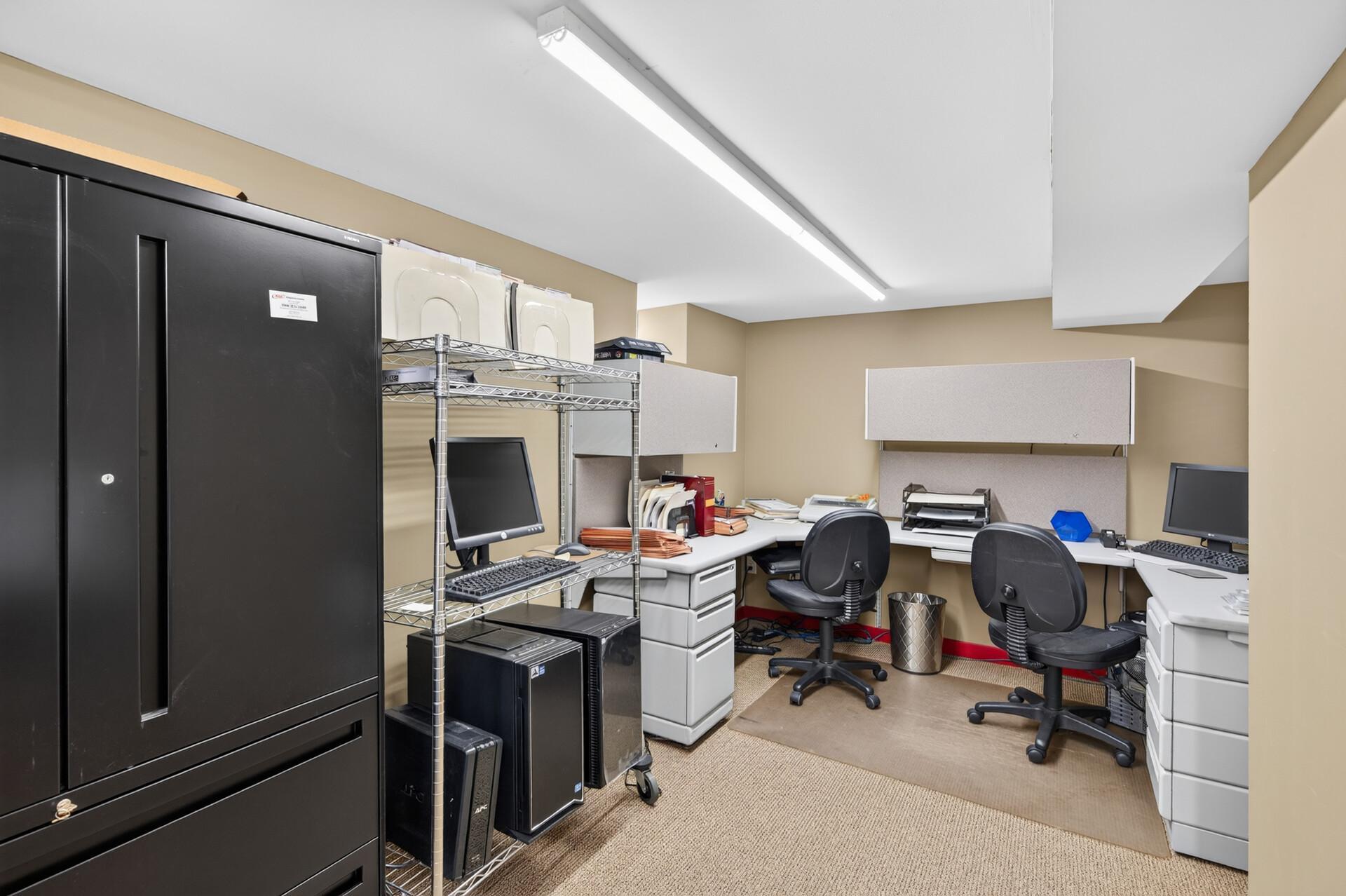 View of Commercial Sale at 1069 Robert Street, West Saint Paul MN 55118, West Saint Paul (33 of 44) - Mike Wilen | Minnesota Team Real Estate