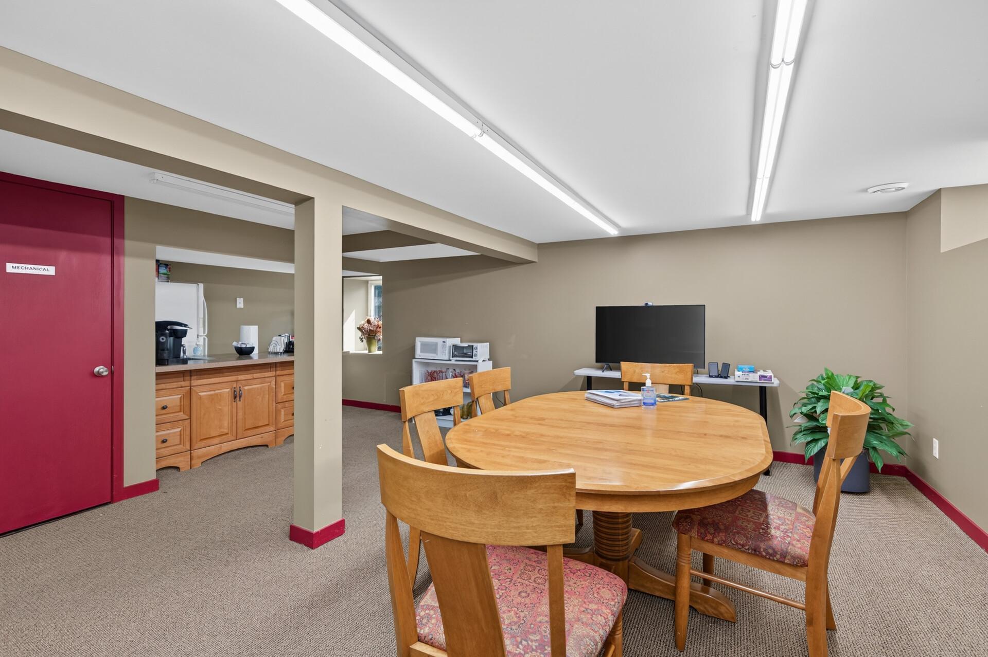 View of Commercial Sale at 1069 Robert Street, West Saint Paul MN 55118, West Saint Paul (29 of 44) - Mike Wilen | Minnesota Team Real Estate