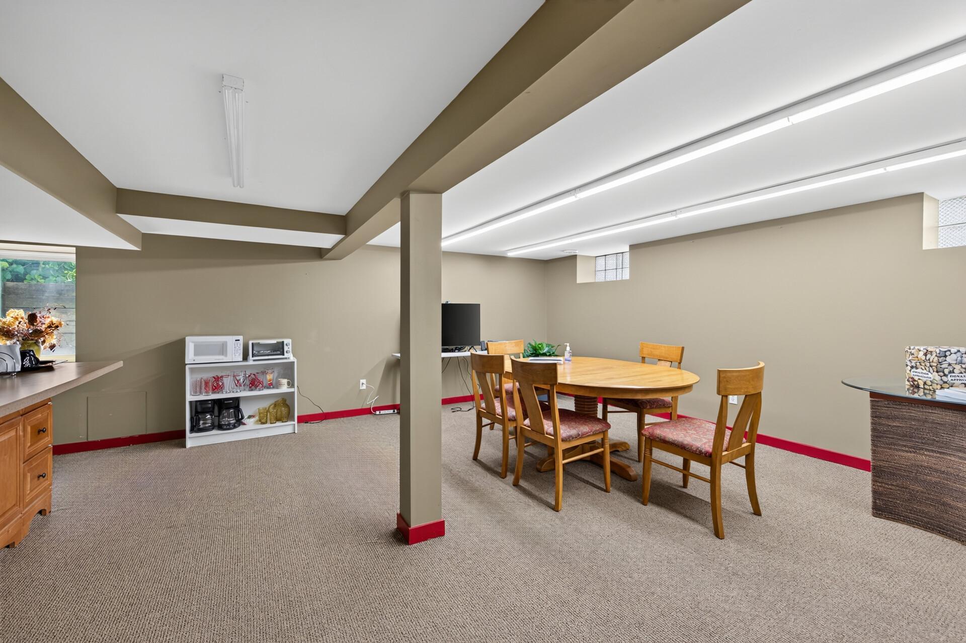 View of Commercial Sale at 1069 Robert Street, West Saint Paul MN 55118, West Saint Paul (27 of 44) - Mike Wilen | Minnesota Team Real Estate
