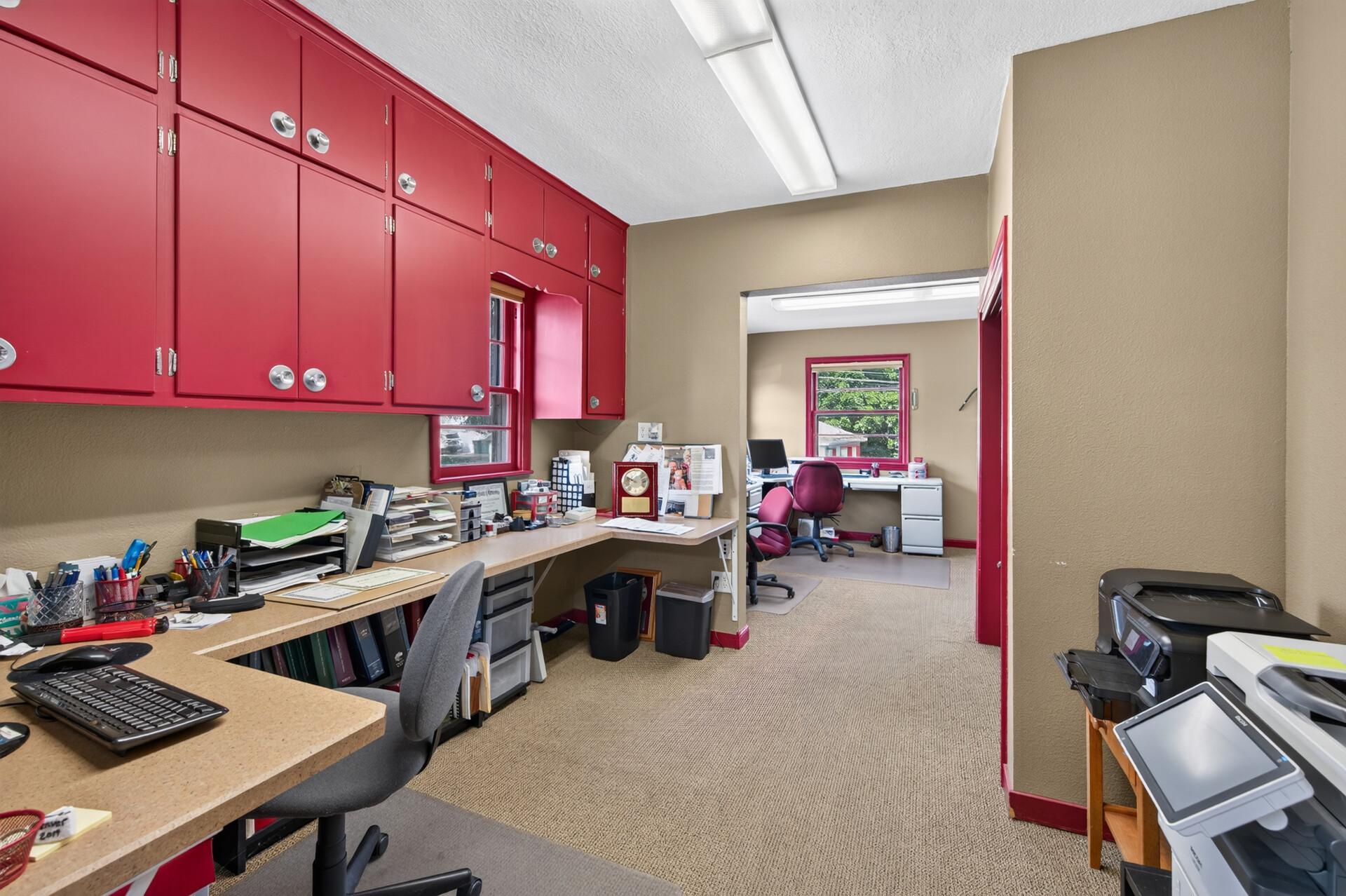 View of Commercial Sale at 1069 Robert Street, West Saint Paul MN 55118, West Saint Paul (17 of 44) - Mike Wilen | Minnesota Team Real Estate