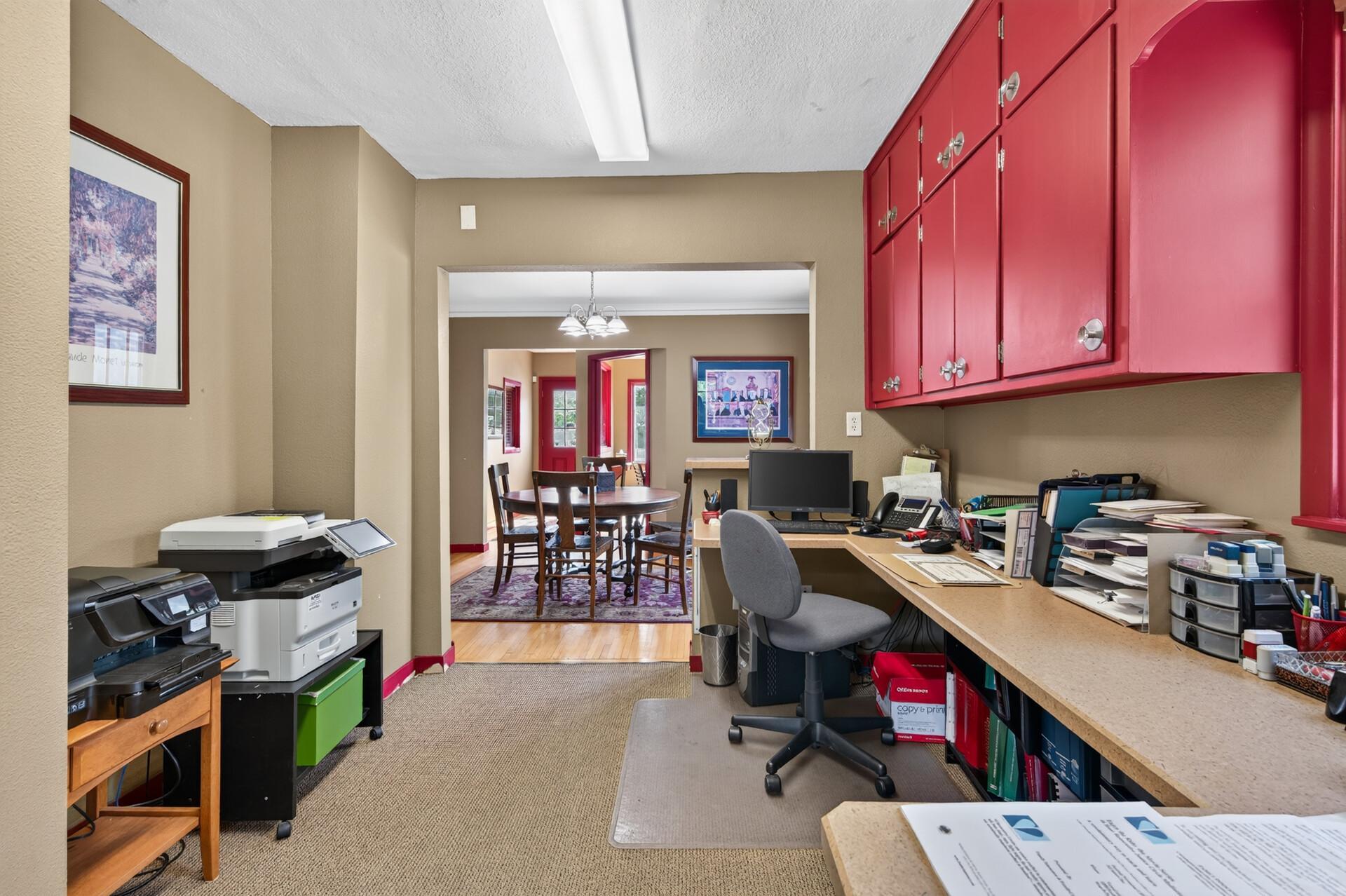 View of Commercial Sale at 1069 Robert Street, West Saint Paul MN 55118, West Saint Paul (16 of 44) - Mike Wilen | Minnesota Team Real Estate