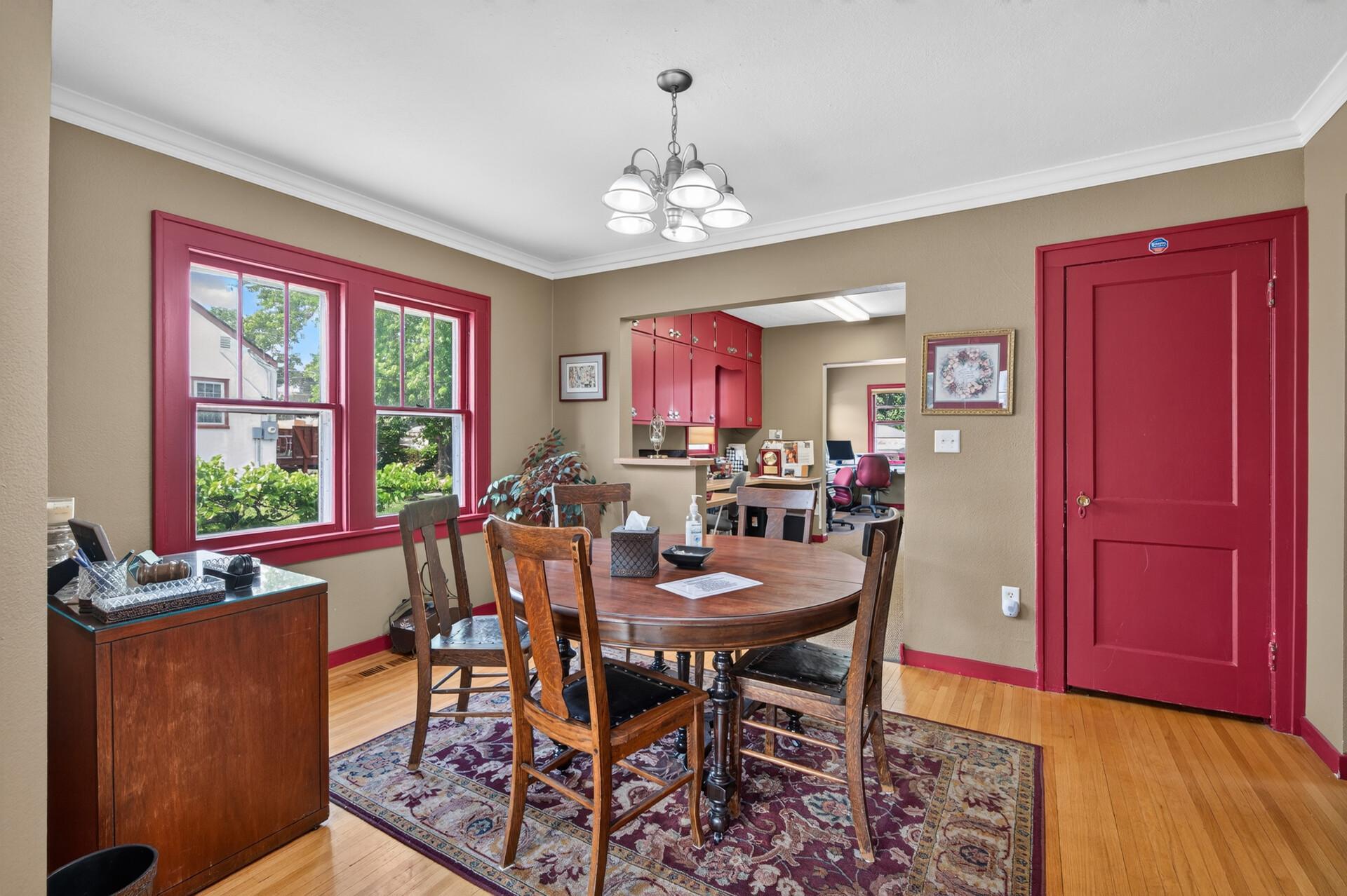 View of Commercial Sale at 1069 Robert Street, West Saint Paul MN 55118, West Saint Paul (12 of 44) - Mike Wilen | Minnesota Team Real Estate