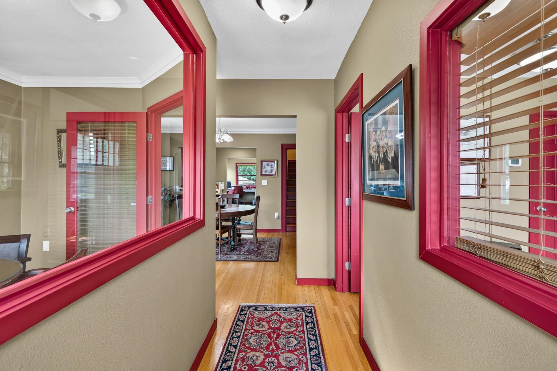 View of Commercial Sale at 1069 Robert Street, West Saint Paul MN 55118, West Saint Paul (7 of 44) - Mike Wilen | Minnesota Team Real Estate