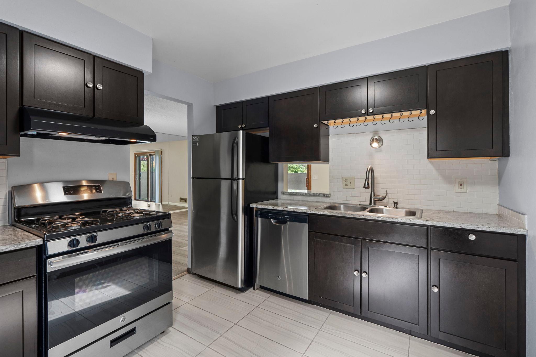 View of Residential at 365 43rd Street, Minneapolis MN 55409, Minneapolis (10 of 44) - Mike Wilen | Minnesota Team Real Estate