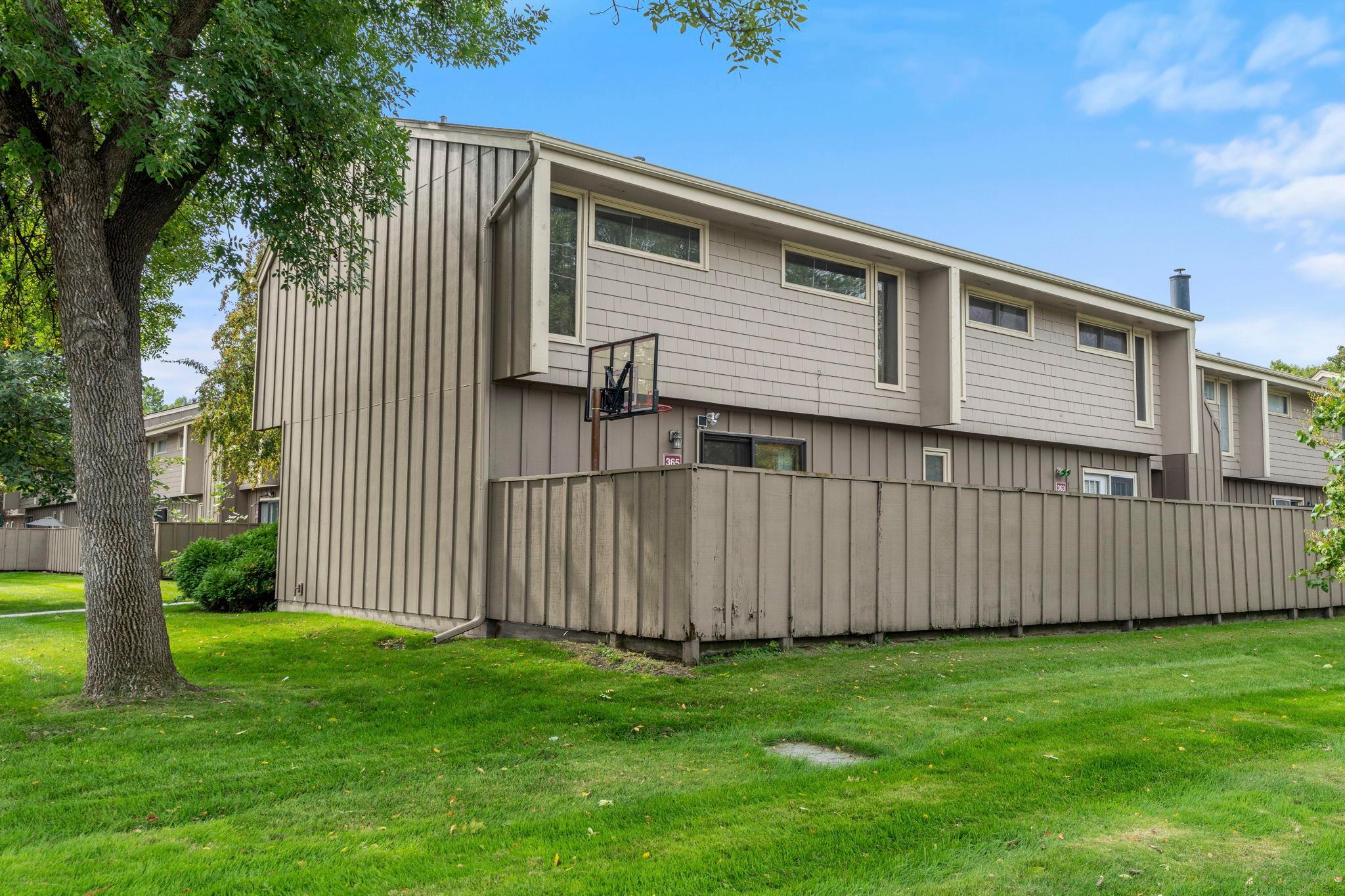 View of Residential at 365 43rd Street, Minneapolis MN 55409, Minneapolis (31 of 44) - Mike Wilen | Minnesota Team Real Estate