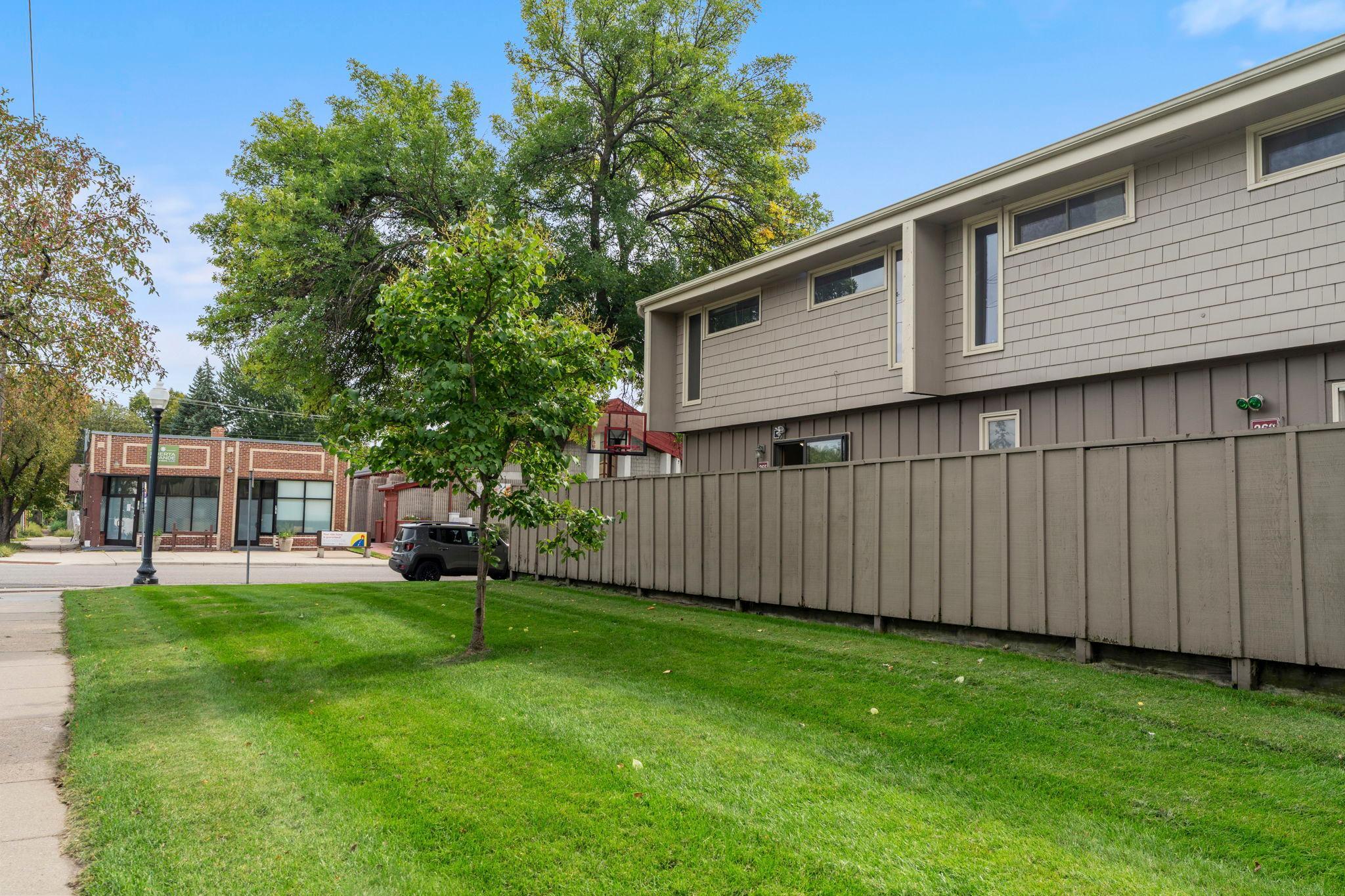 View of Residential at 365 43rd Street, Minneapolis MN 55409, Minneapolis (30 of 44) - Mike Wilen | Minnesota Team Real Estate