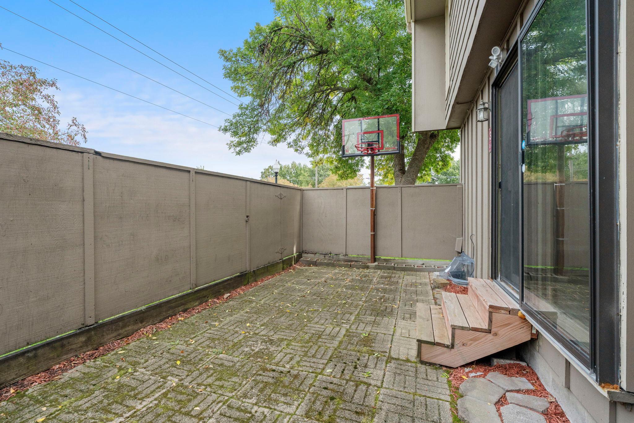 View of Residential at 365 43rd Street, Minneapolis MN 55409, Minneapolis (26 of 44) - Mike Wilen | Minnesota Team Real Estate