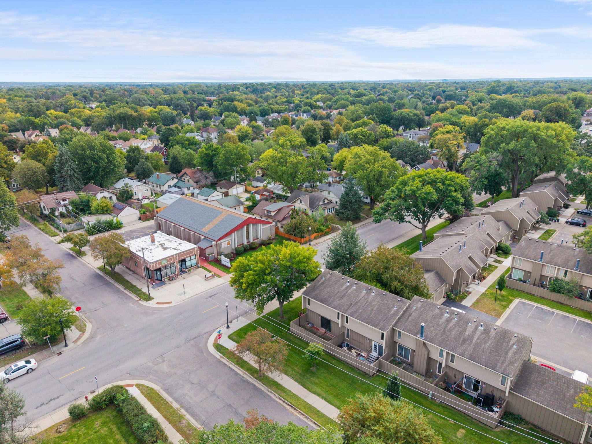 View of Residential at 365 43rd Street, Minneapolis MN 55409, Minneapolis (33 of 44) - Mike Wilen | Minnesota Team Real Estate