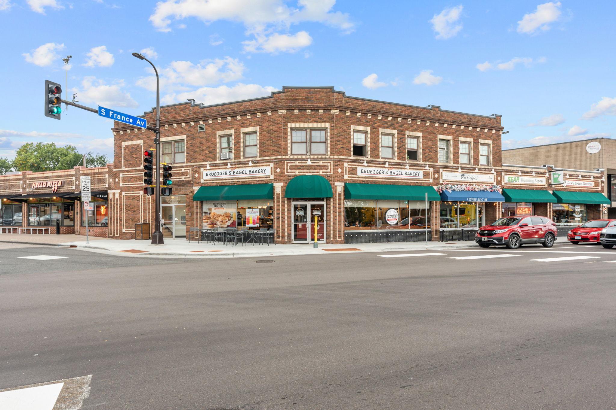 View of Residential at 4128 Ewing Avenue, Minneapolis MN 55410, Minneapolis (51 of 56) - Mike Wilen | Minnesota Team Real Estate