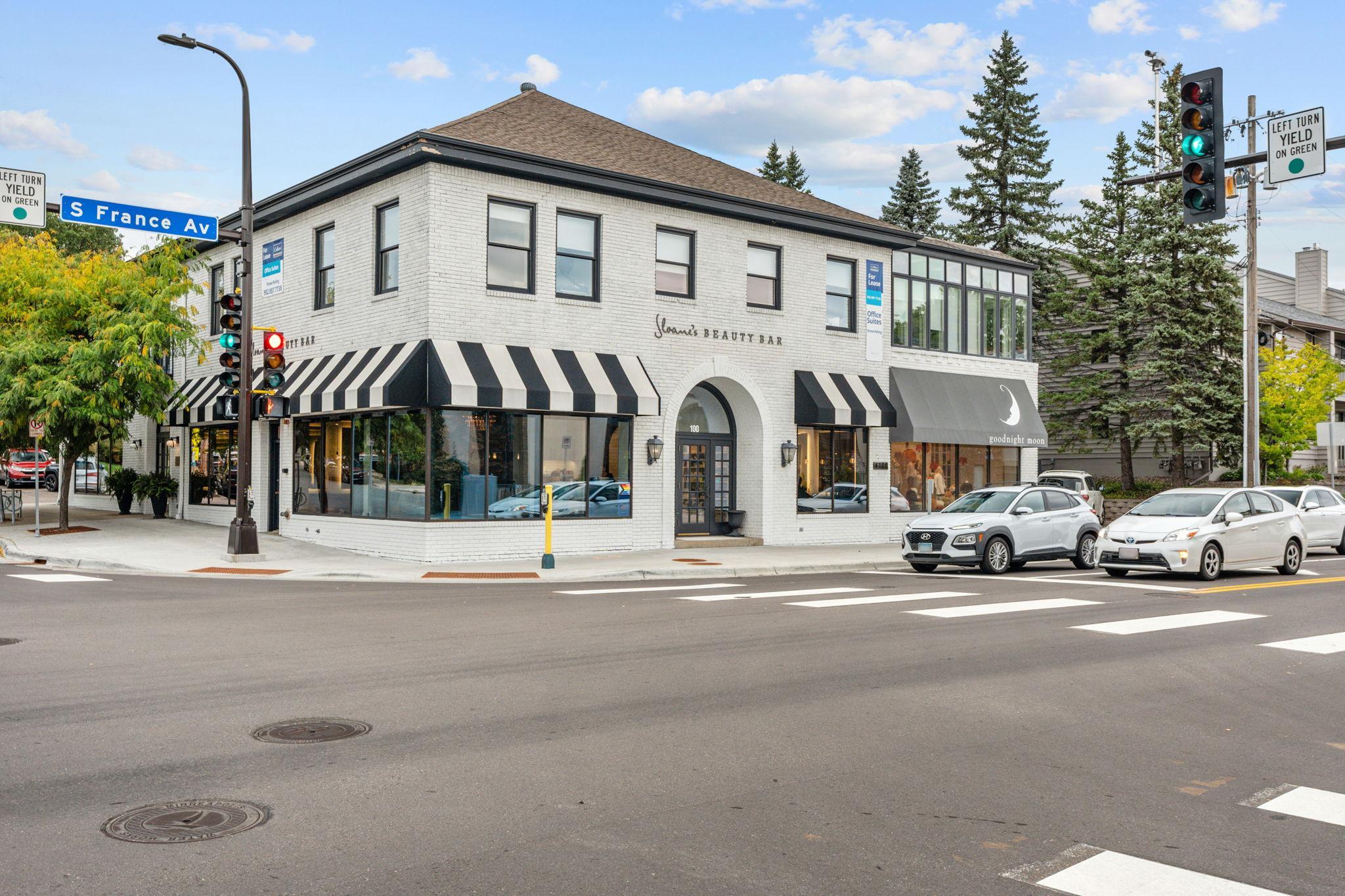 View of Residential at 4128 Ewing Avenue, Minneapolis MN 55410, Minneapolis (50 of 56) - Mike Wilen | Minnesota Team Real Estate