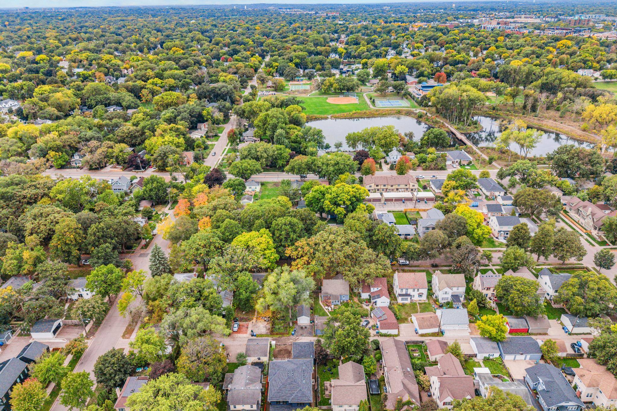 View of Residential at 4128 Ewing Avenue, Minneapolis MN 55410, Minneapolis (46 of 56) - Mike Wilen | Minnesota Team Real Estate