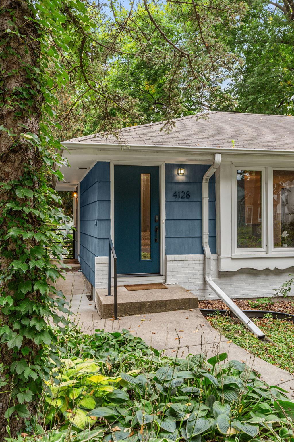 View of Residential at 4128 Ewing Avenue, Minneapolis MN 55410, Minneapolis (43 of 56) - Mike Wilen | Minnesota Team Real Estate