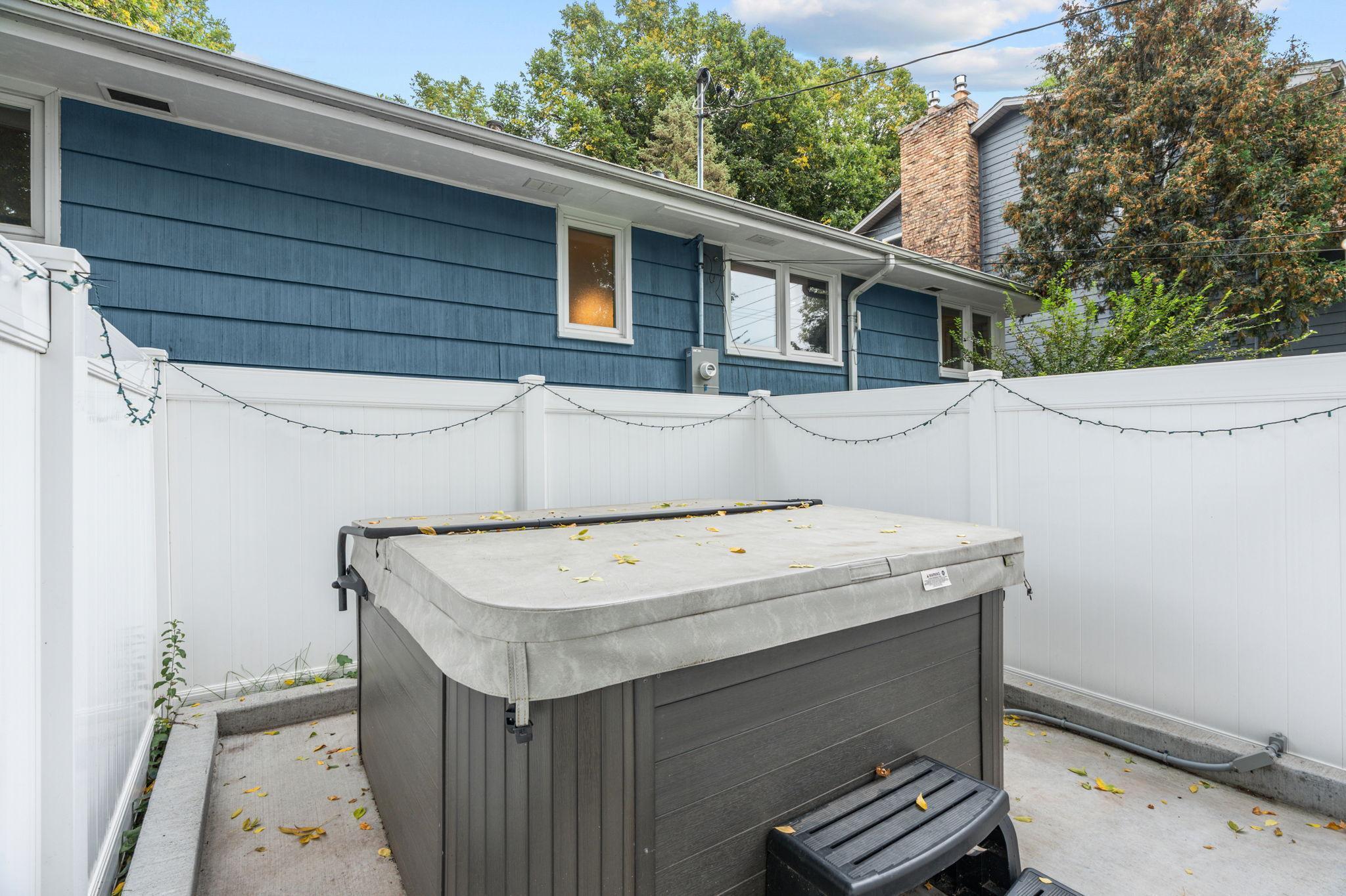 View of Residential at 4128 Ewing Avenue, Minneapolis MN 55410, Minneapolis (38 of 56) - Mike Wilen | Minnesota Team Real Estate
