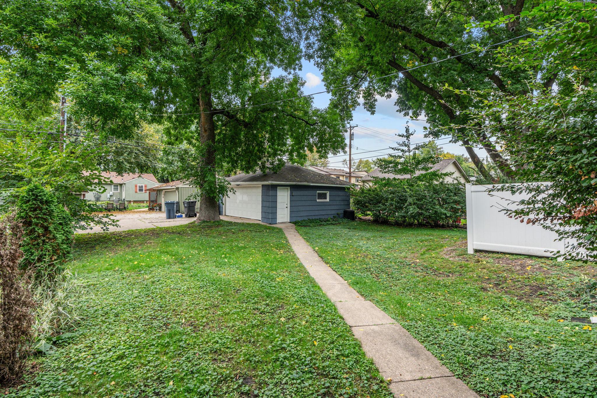 View of Residential at 4128 Ewing Avenue, Minneapolis MN 55410, Minneapolis (36 of 56) - Mike Wilen | Minnesota Team Real Estate