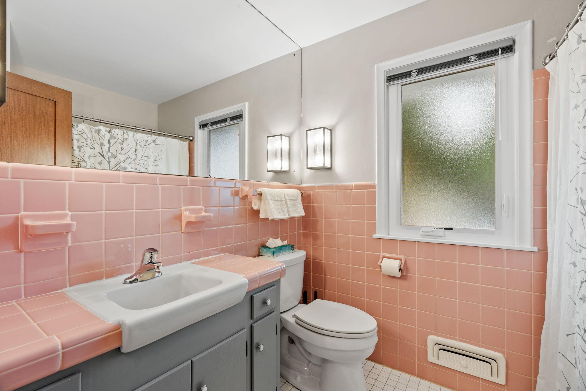 View of Residential at 4128 Ewing Avenue, Minneapolis MN 55410, Minneapolis (22 of 56) - Mike Wilen | Minnesota Team Real Estate