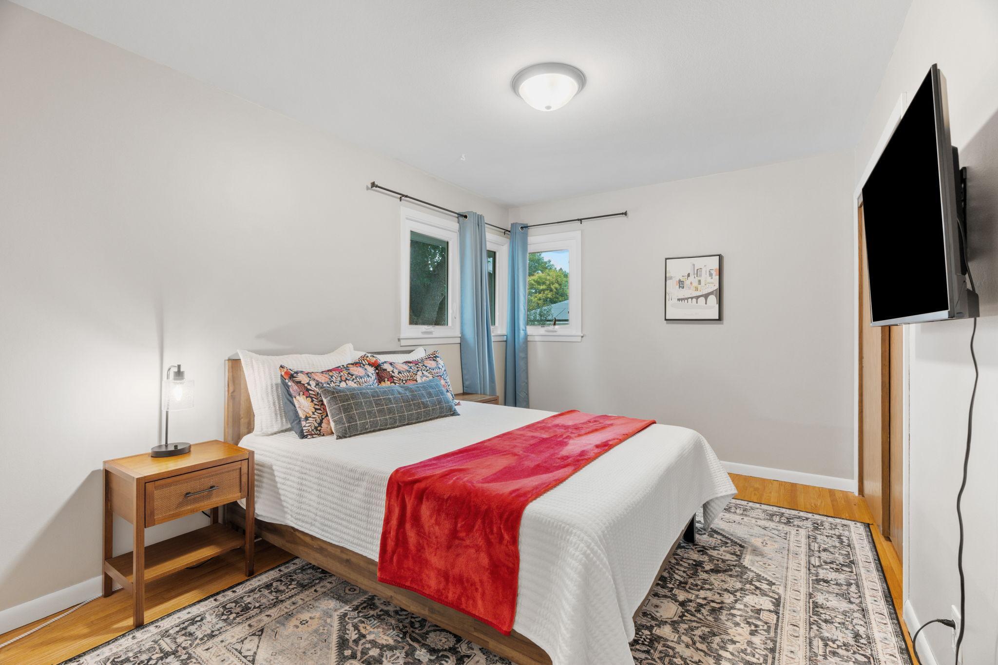 View of Residential at 4128 Ewing Avenue, Minneapolis MN 55410, Minneapolis (17 of 56) - Mike Wilen | Minnesota Team Real Estate