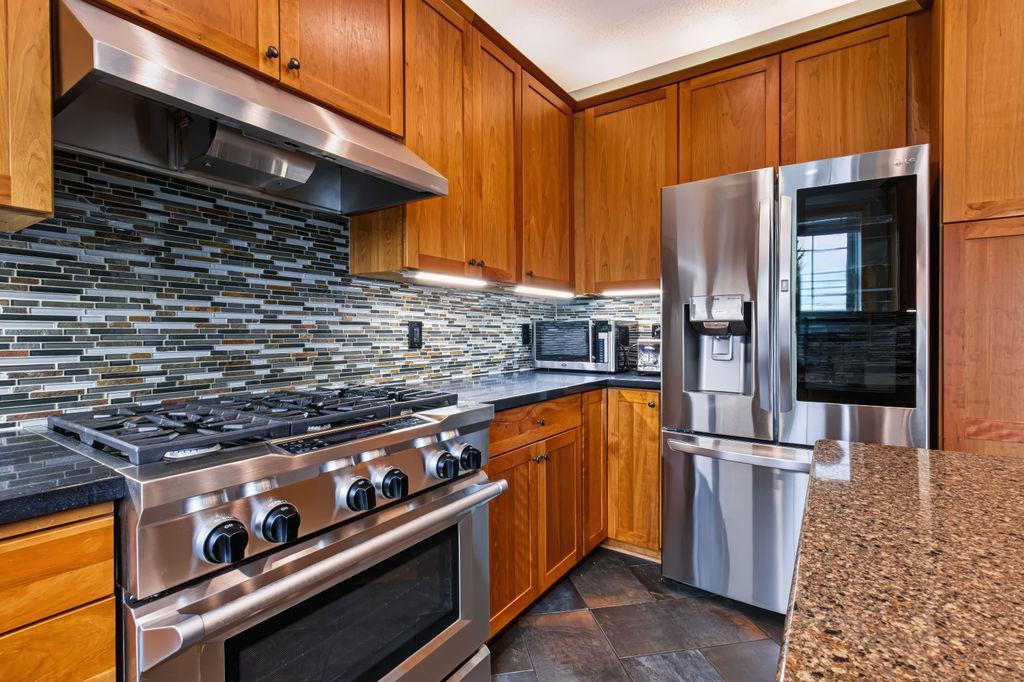 View of Residential at 8547 Kirkwood Lane, Maple Grove MN 55369, Maple Grove (7 of 46) - Mike Wilen | Minnesota Team Real Estate
