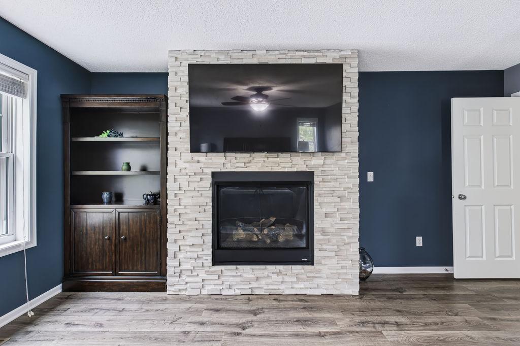View of Residential at 8547 Kirkwood Lane, Maple Grove MN 55369, Maple Grove (21 of 46) - Mike Wilen | Minnesota Team Real Estate