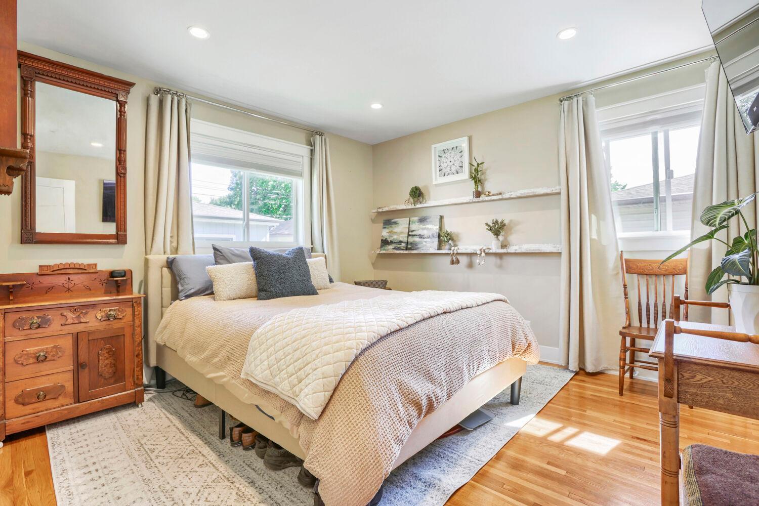 View of Residential at 1847 Pierce Street, Minneapolis MN 55418, Minneapolis (23 of 38) - Mike Wilen | Minnesota Team Real Estate