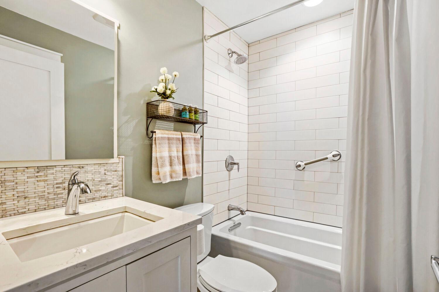 View of Residential at 1847 Pierce Street, Minneapolis MN 55418, Minneapolis (22 of 38) - Mike Wilen | Minnesota Team Real Estate