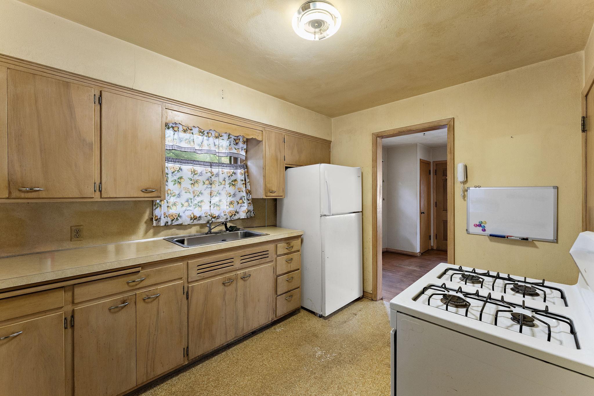 View of Residential at 1590 Payne Avenue, Saint Paul MN 55130, Saint Paul (9 of 23) - Mike Wilen | Minnesota Team Real Estate
