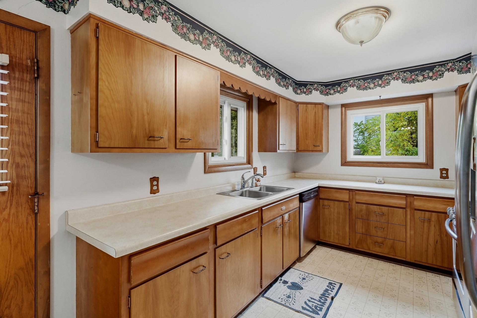View of Residential at 1885 Manton Street, Maplewood MN 55109, Maplewood (18 of 42) - Mike Wilen | Minnesota Team Real Estate