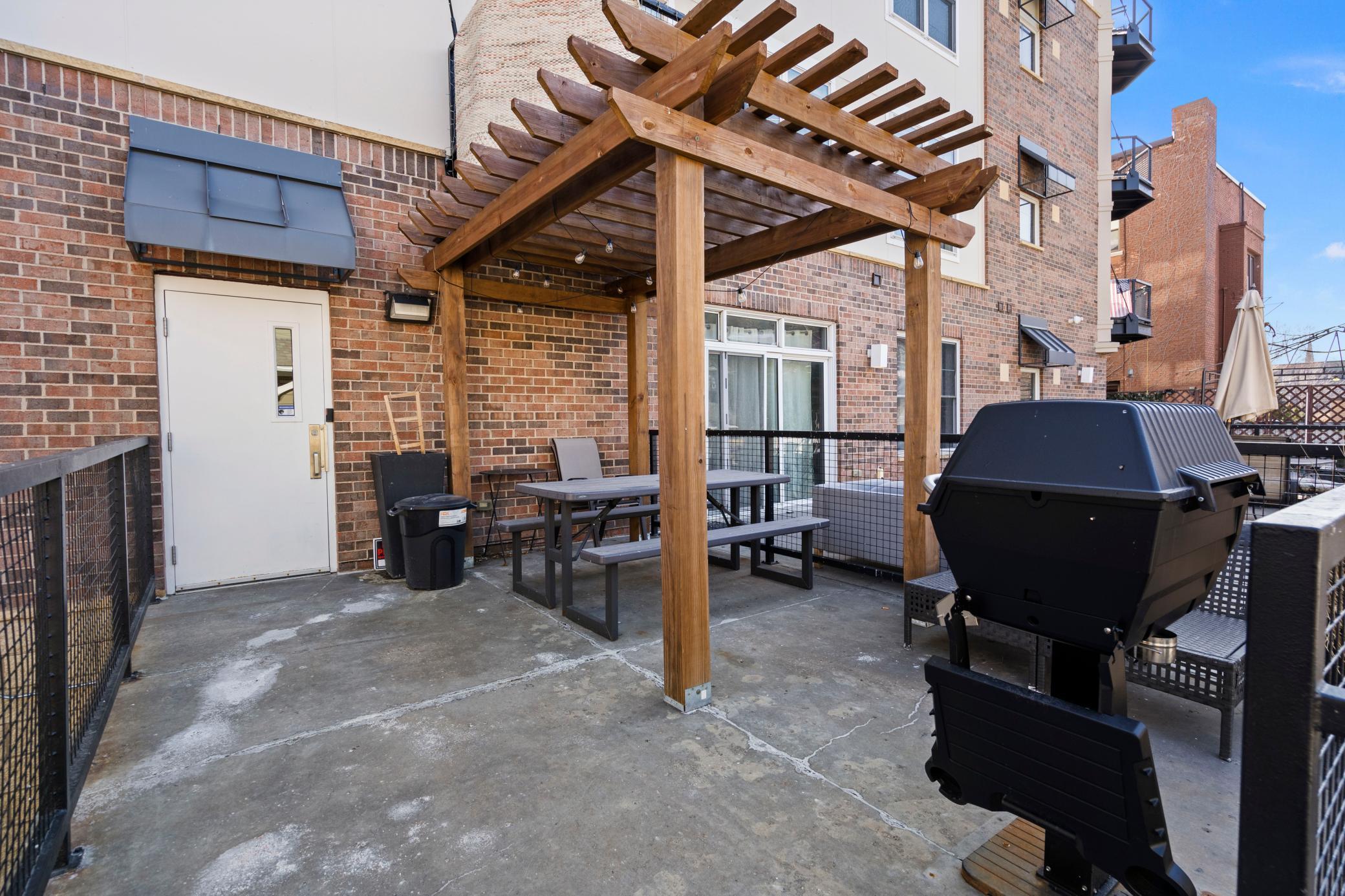 View of Residential at 1800 Clinton Avenue #407, Minneapolis MN 55404, Minneapolis (5 of 36) - Mike Wilen | Minnesota Team Real Estate