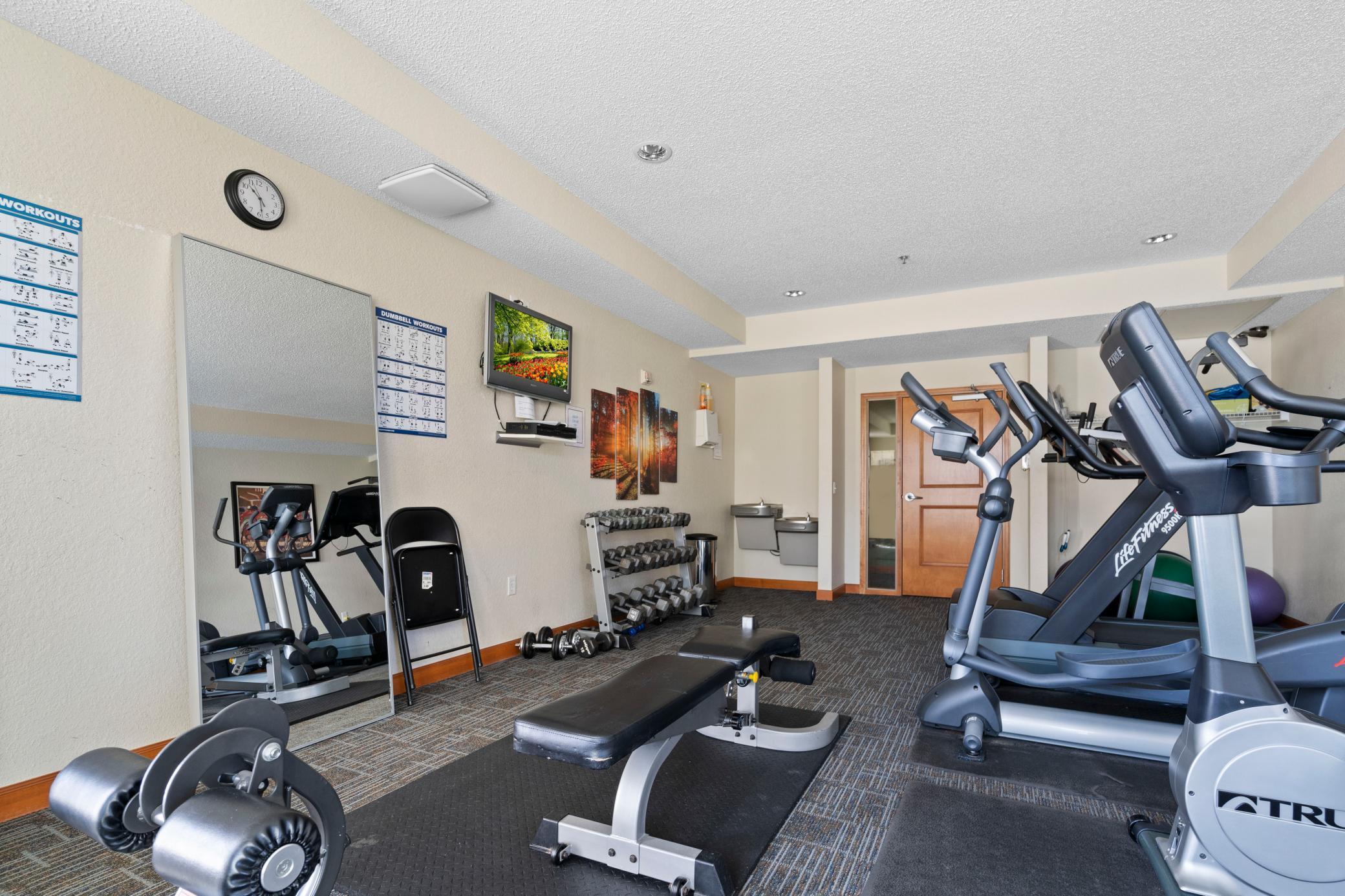 View of Residential at 1800 Clinton Avenue #407, Minneapolis MN 55404, Minneapolis (14 of 36) - Mike Wilen | Minnesota Team Real Estate