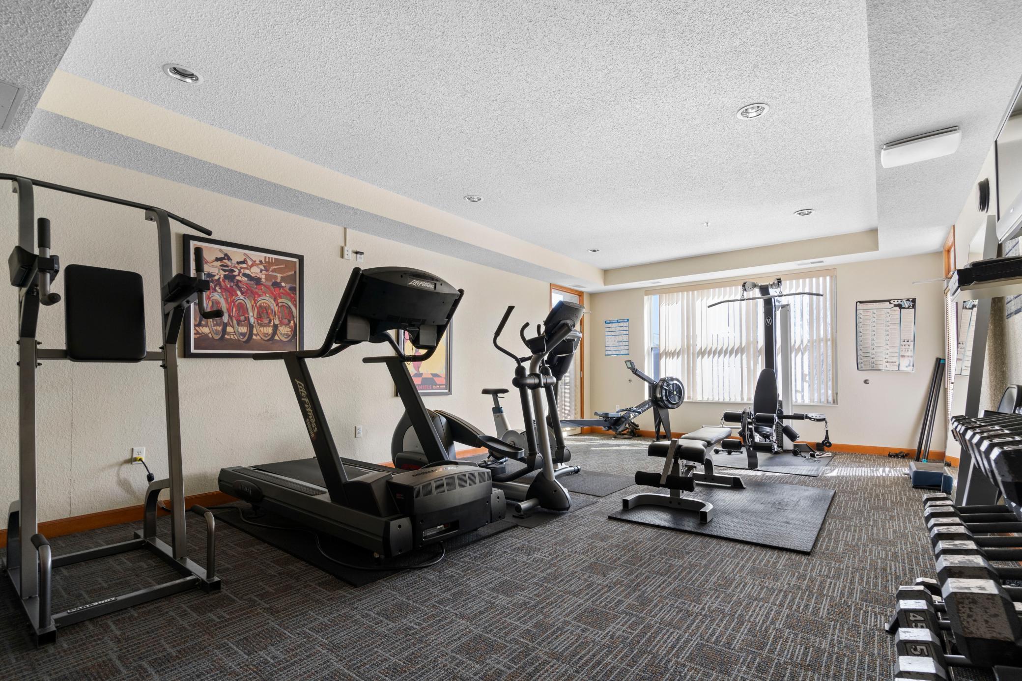 View of Residential at 1800 Clinton Avenue #407, Minneapolis MN 55404, Minneapolis (15 of 36) - Mike Wilen | Minnesota Team Real Estate