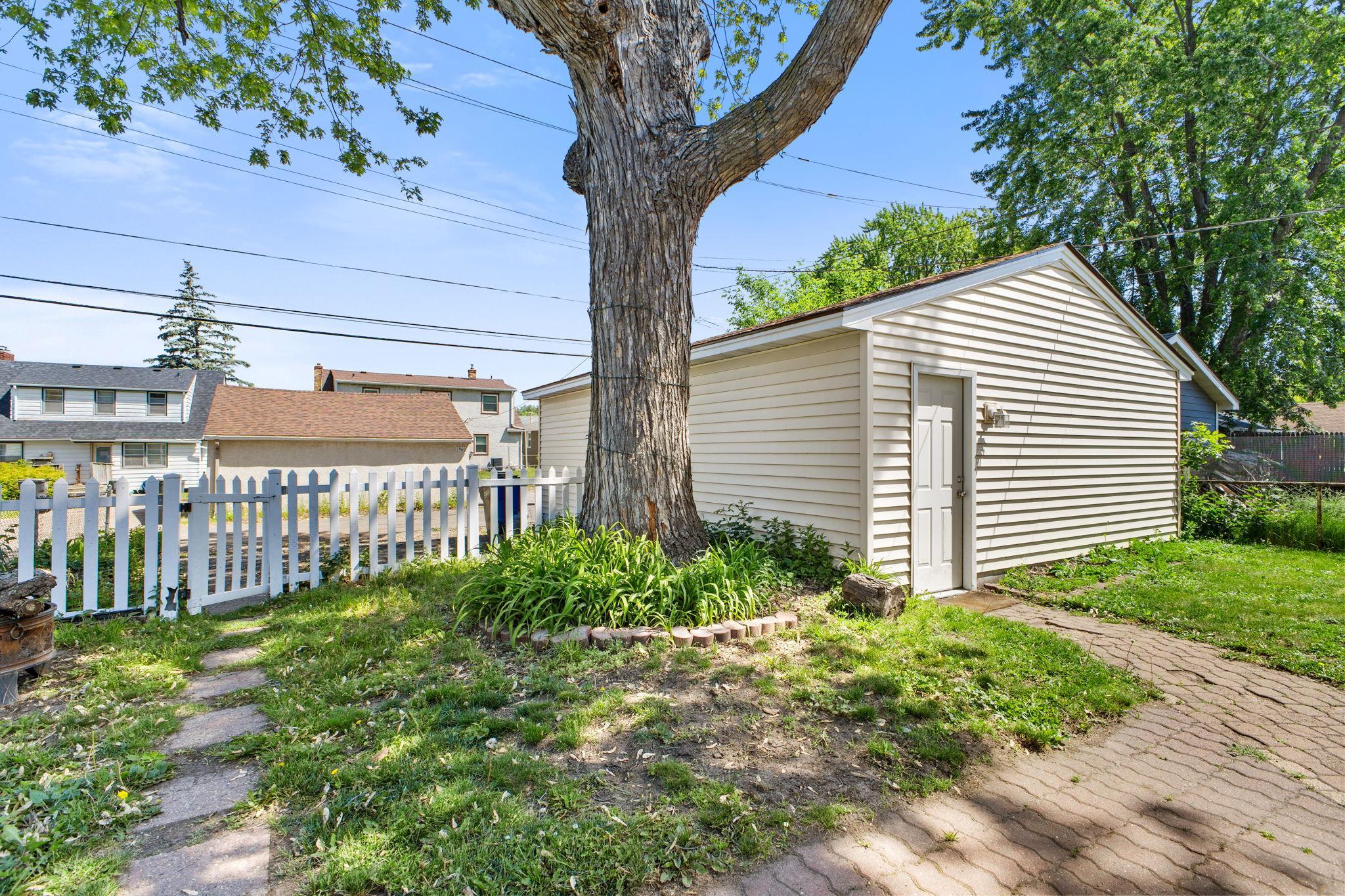 View of Residential at 1965 Montana Avenue, Saint Paul MN 55119, Saint Paul (36 of 49) - Mike Wilen | Minnesota Team Real Estate