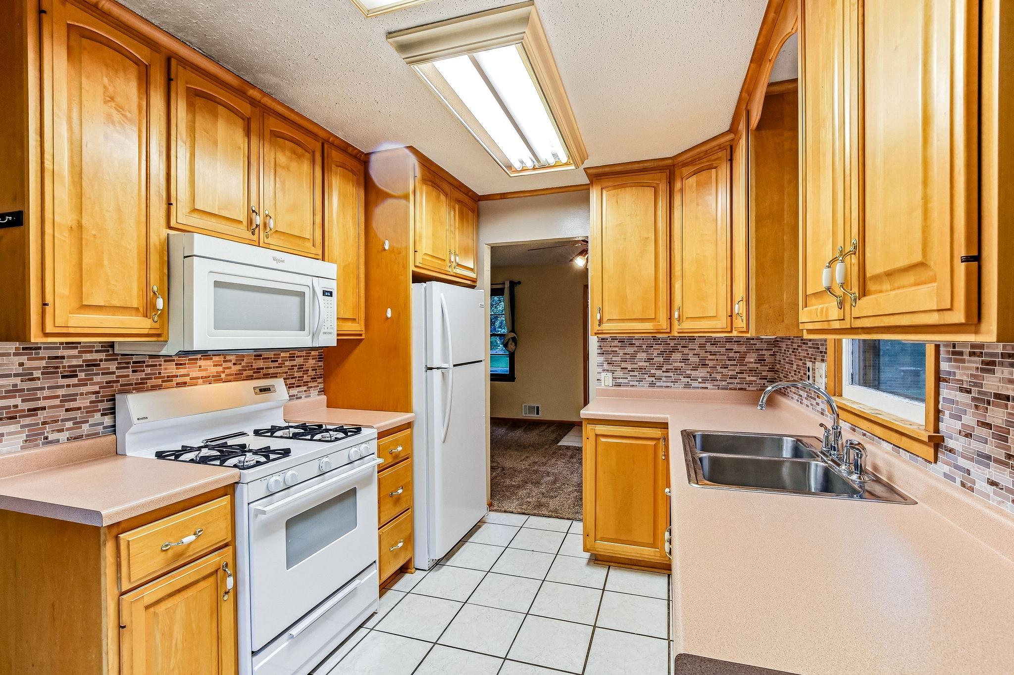 View of Residential at 11324 Quinn Street, Coon Rapids MN 55433, Coon Rapids (9 of 30) - Mike Wilen | Minnesota Team Real Estate
