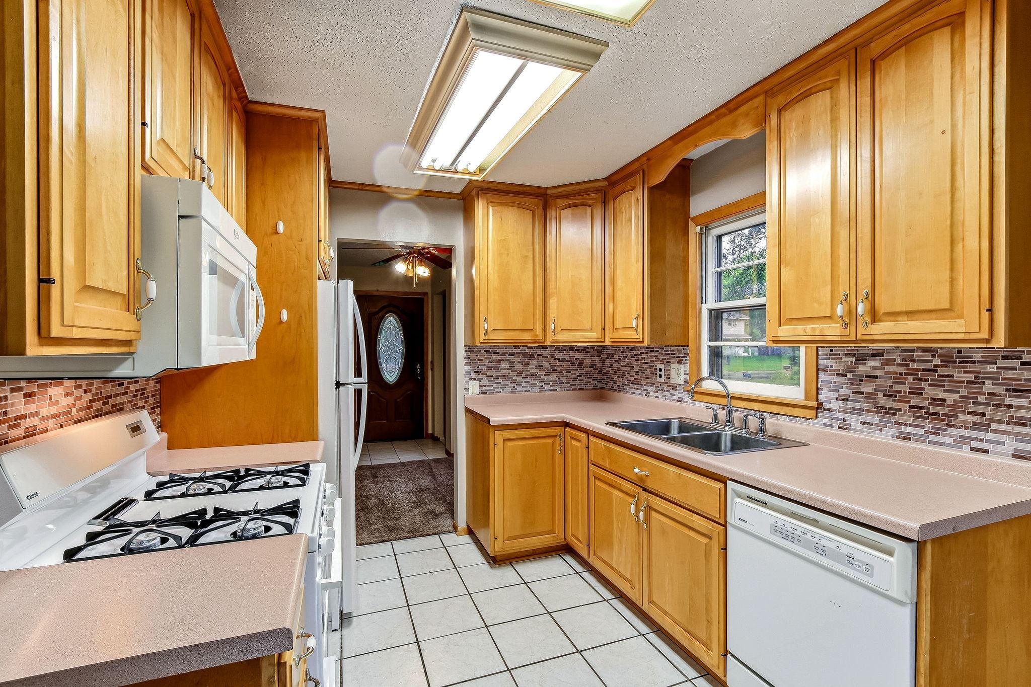 View of Residential at 11324 Quinn Street, Coon Rapids MN 55433, Coon Rapids (8 of 30) - Mike Wilen | Minnesota Team Real Estate