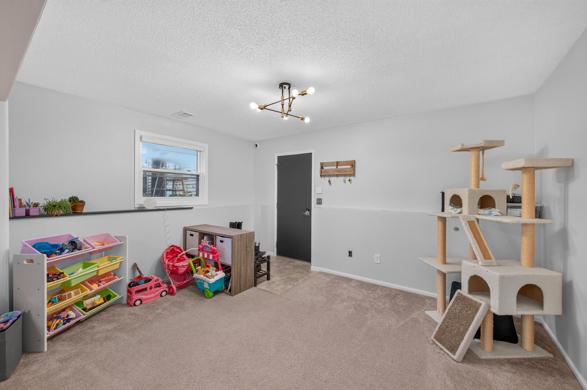 View of Residential at 2236 Helena Avenue, Oakdale MN 55128, Oakdale (33 of 50) - Mike Wilen | Minnesota Team Real Estate