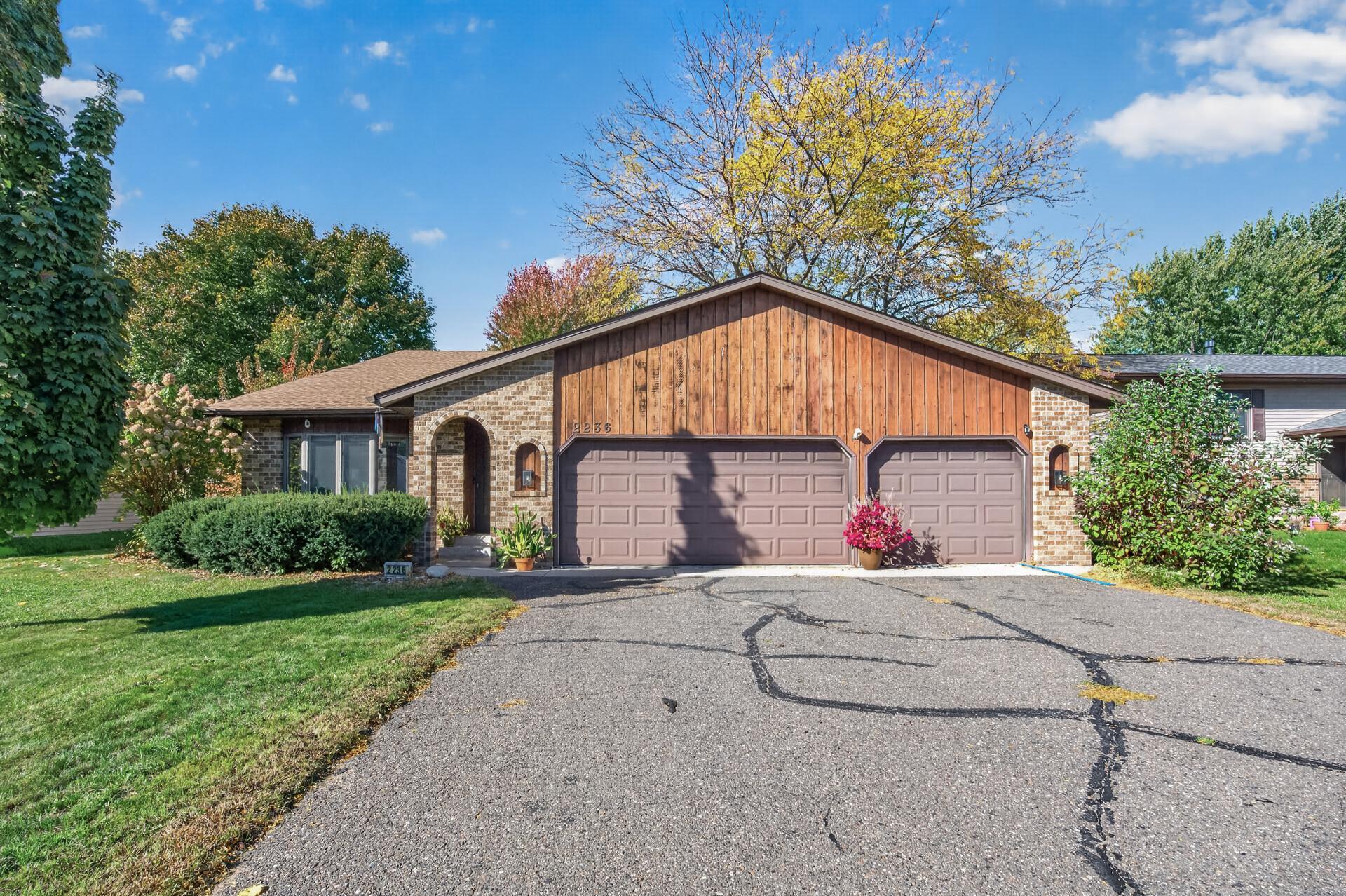 View of Residential at 2236 Helena Avenue, Oakdale MN 55128, Oakdale (3 of 50) - Mike Wilen | Minnesota Team Real Estate